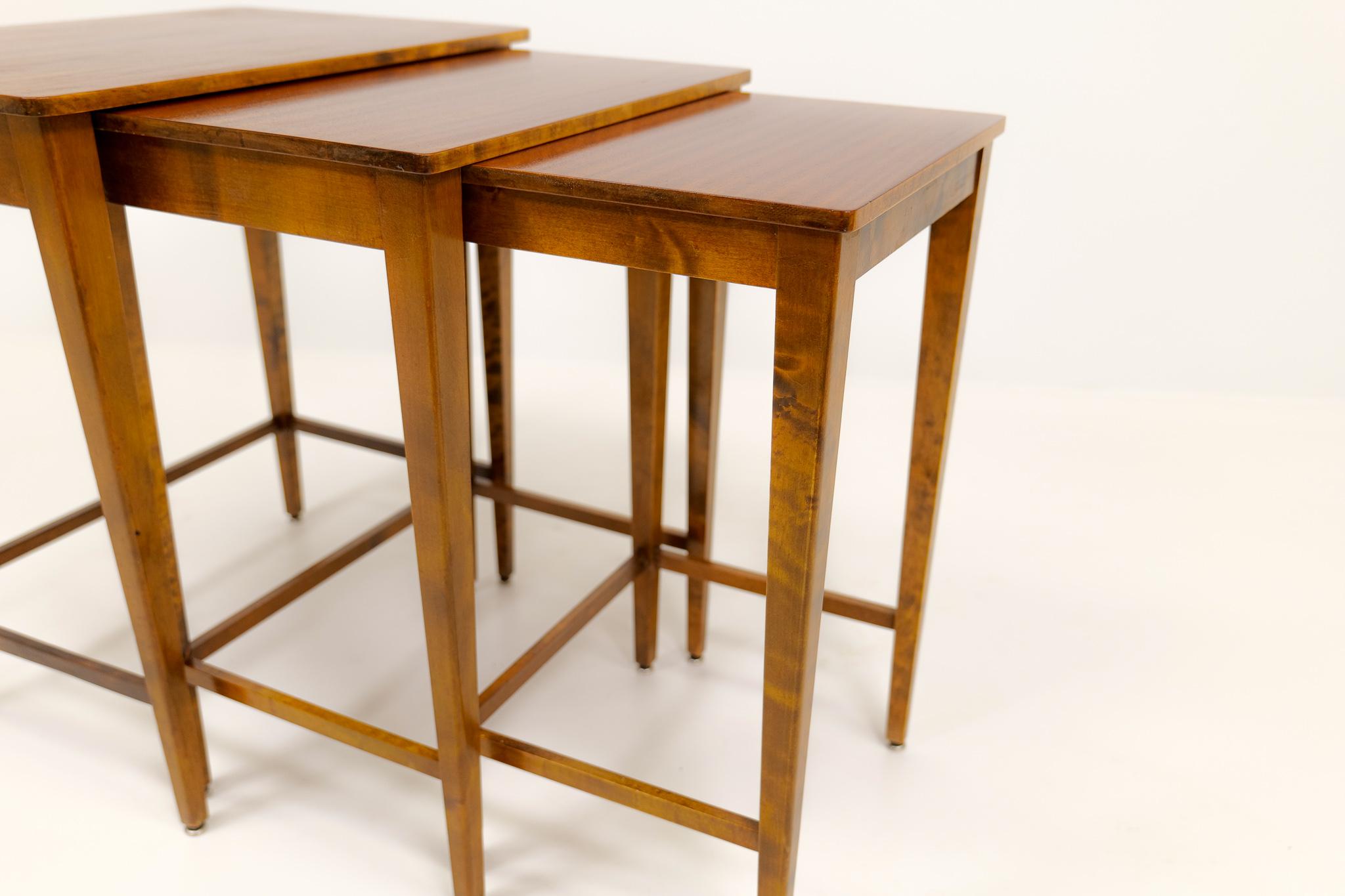 Art Deco Nesting Tables Mahogany and Stained Birch, NK Sweden, 1940s For Sale 3