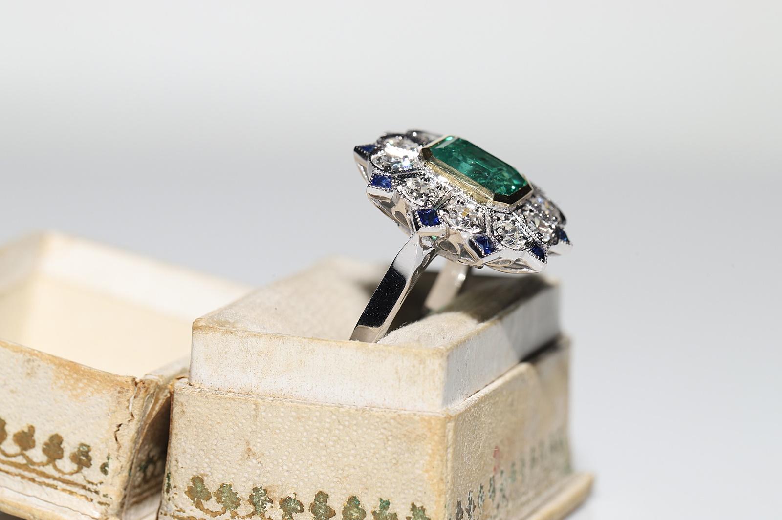 Modern Art Deco New Made 18k Gold Natural Diamond And Emerald Sapphire Ring For Sale