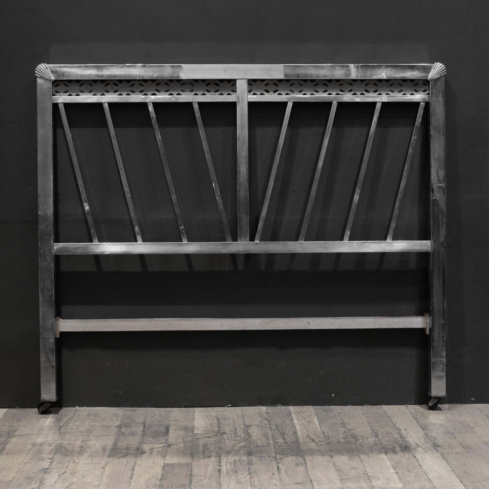 Art Deco Nickel Bed Frame c.1930 For Sale 5