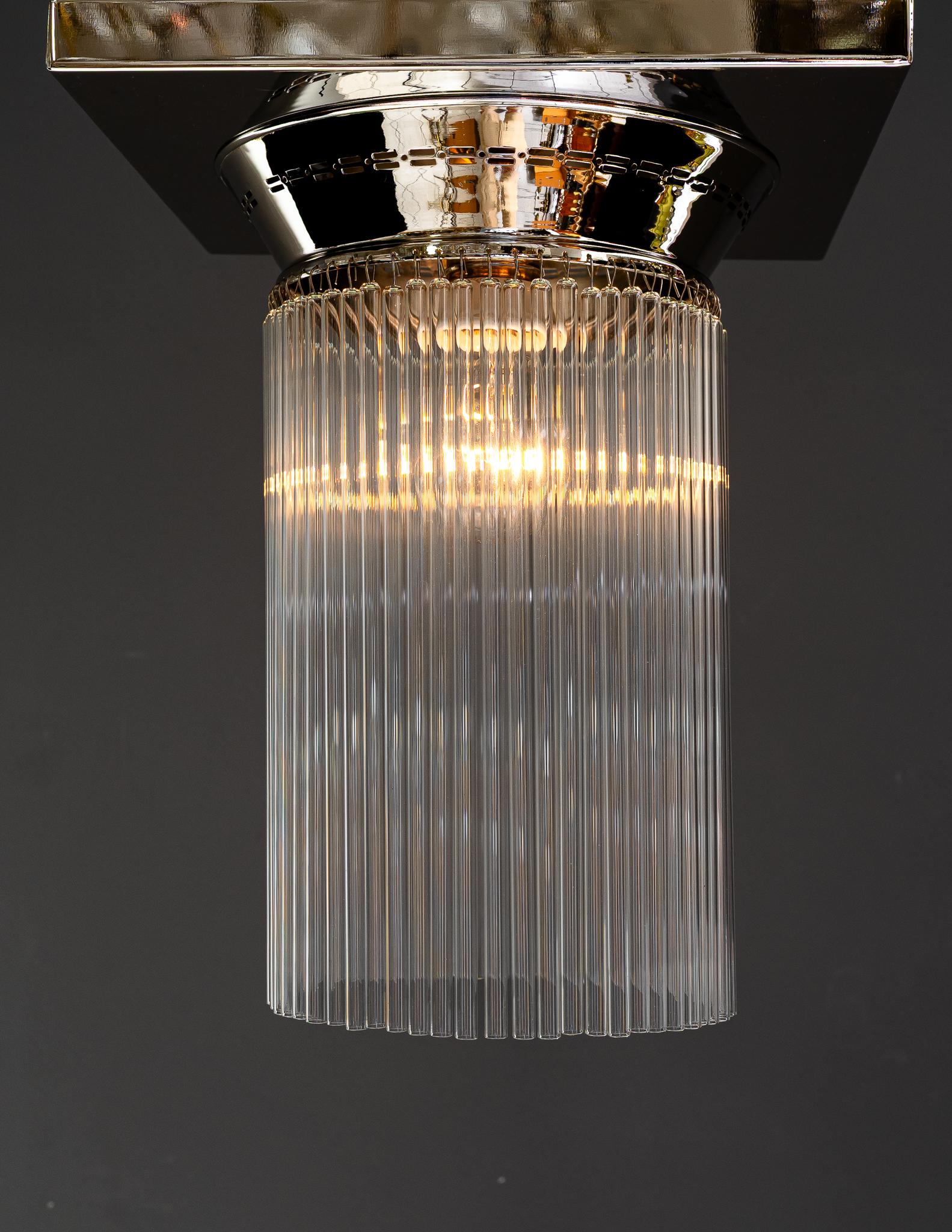 Art Deco Deckenlampe aus Nickel mit Glasstäben um 1920 im Angebot 5
