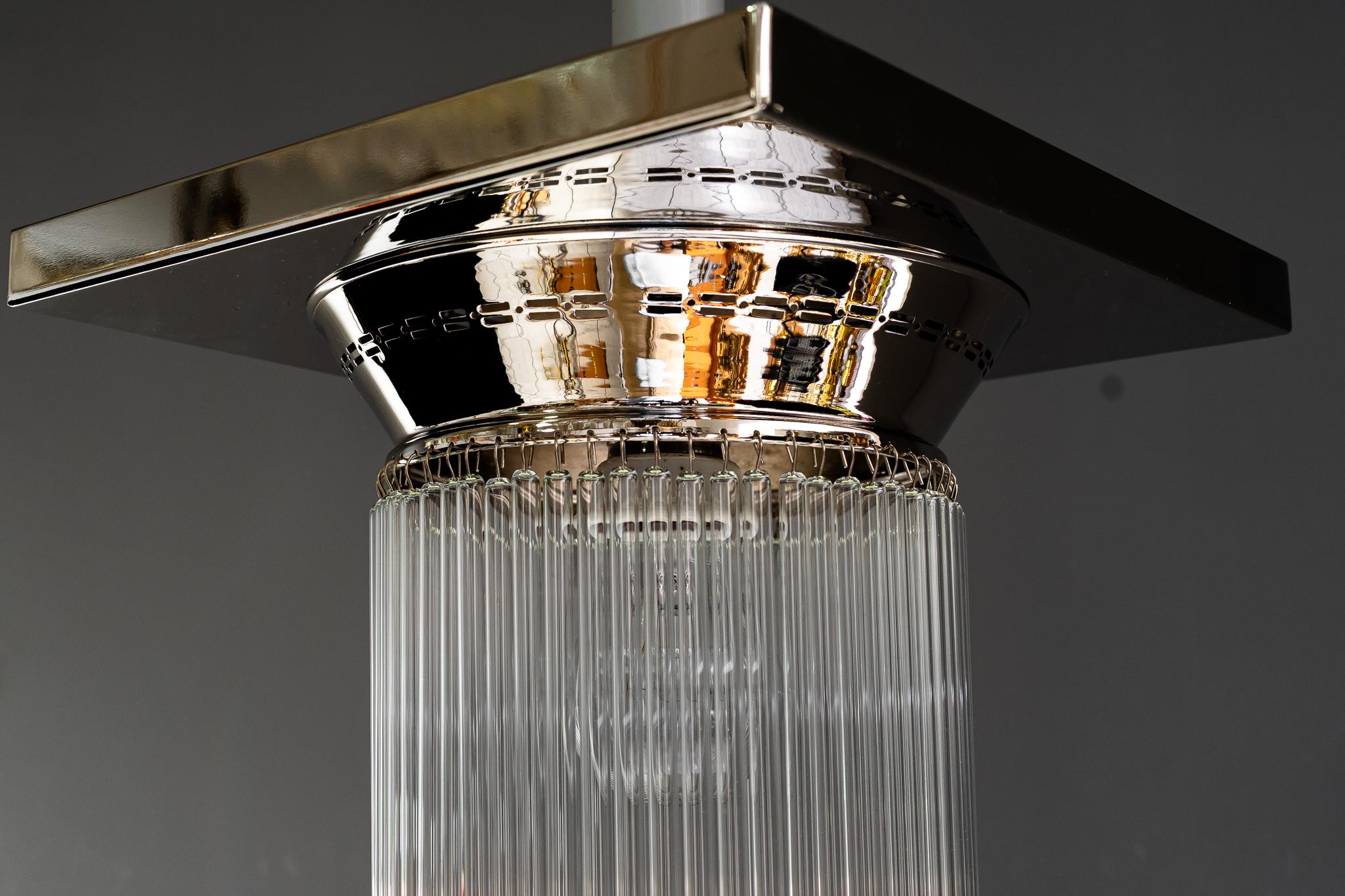Art Deco Deckenlampe aus Nickel mit Glasstäben um 1920 (Österreichisch) im Angebot