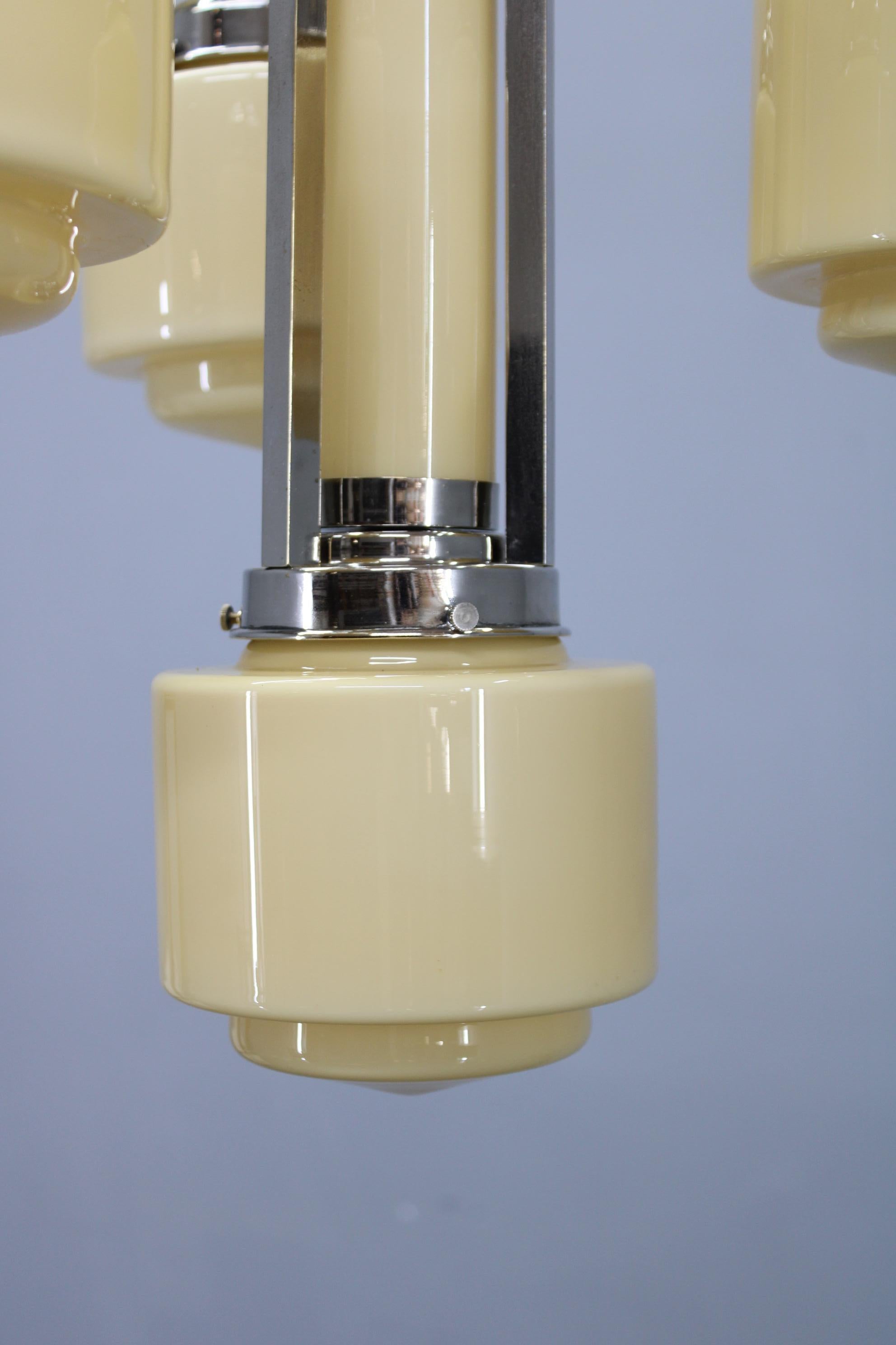 Art Deco Nickel Chandelier with Cream Glass Cylinders, Czechoslovakia, 1930s Pulido en venta