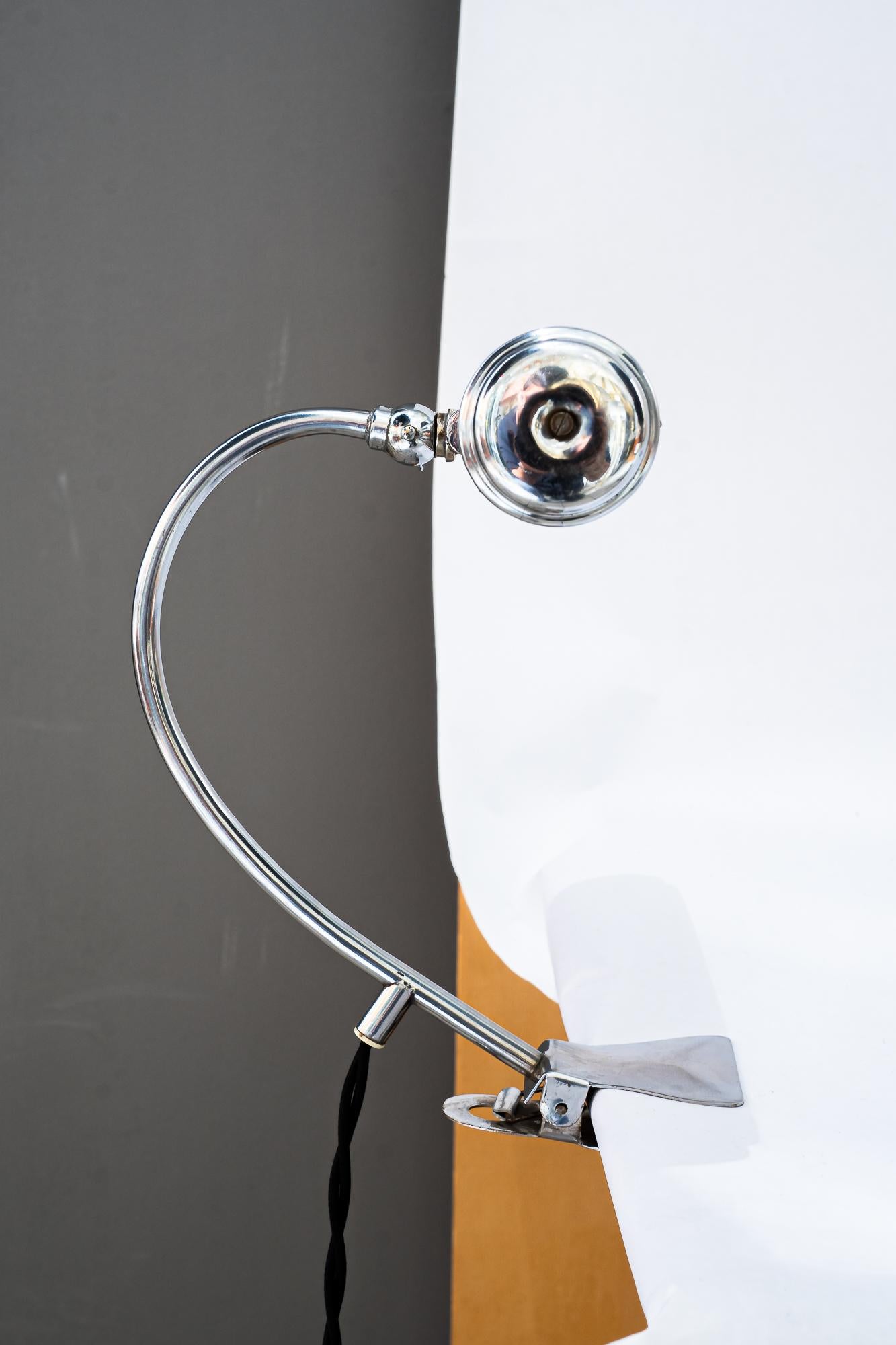 Lampe de table Art déco à pince en nickel vienne vers 1920 en vente 7