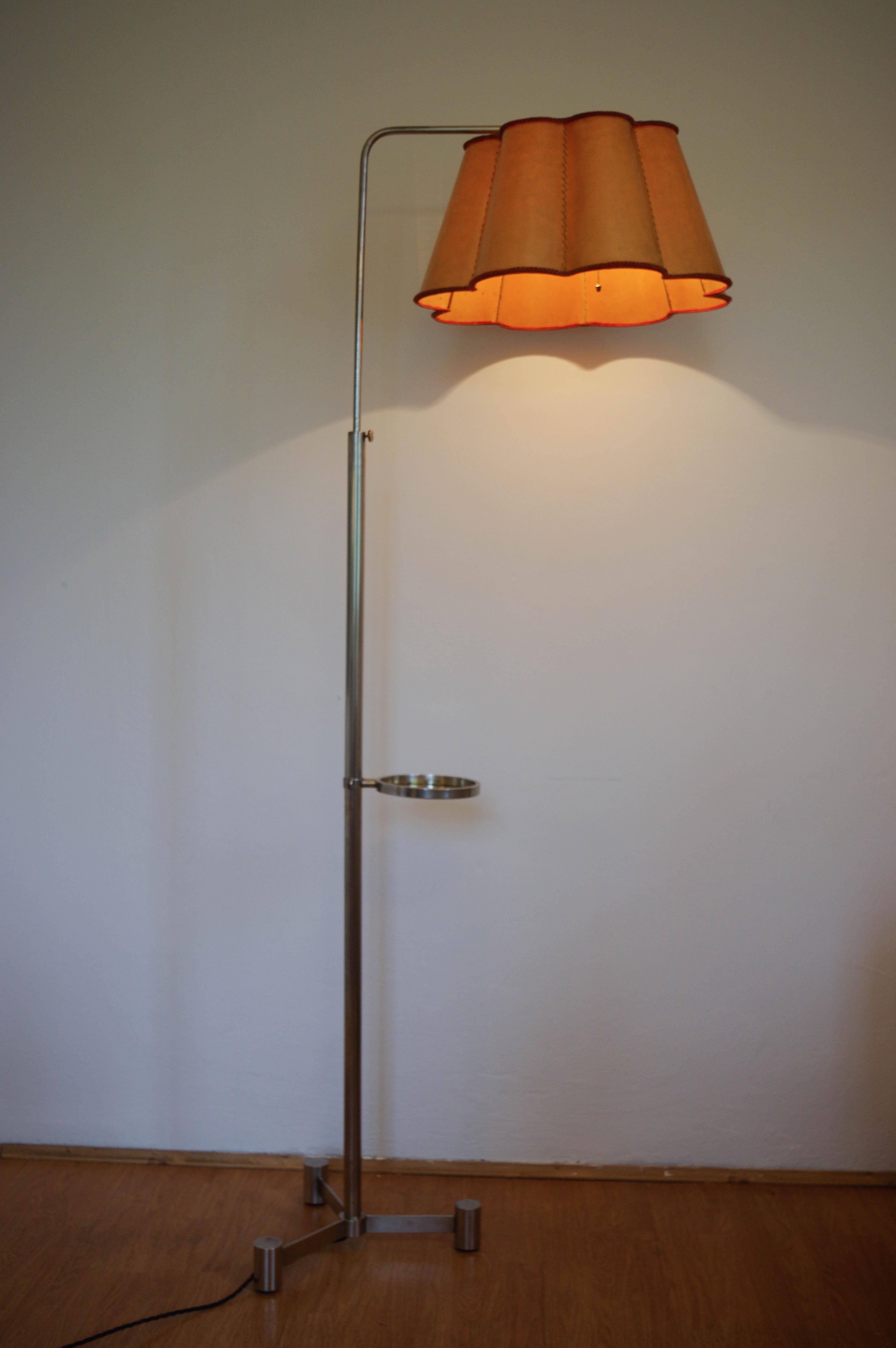 Art Deco Nickel Floor Lamp, Adjustable Height, 1930s For Sale 3