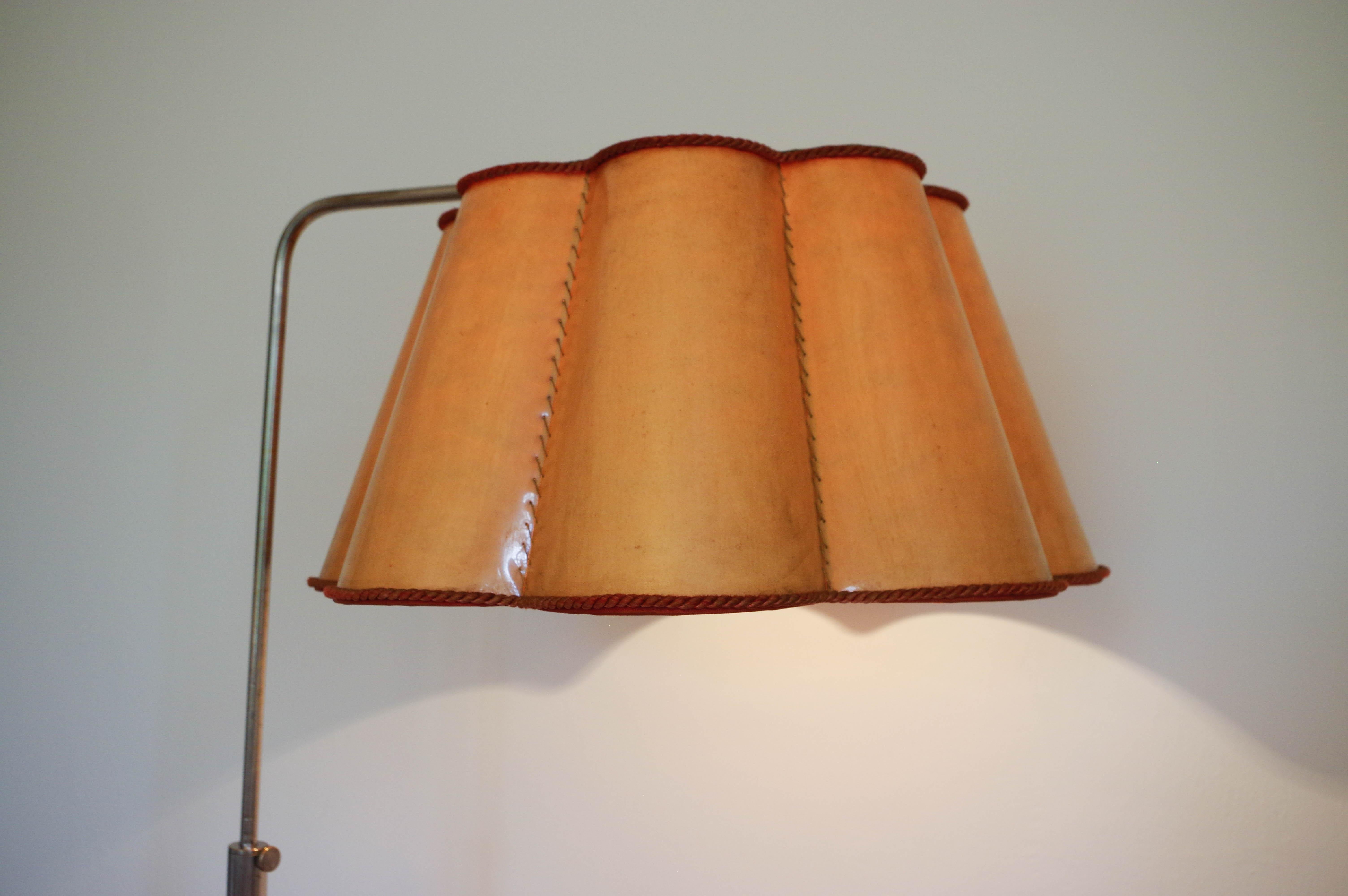 Art Deco Nickel Floor Lamp, Adjustable Height, 1930s For Sale 4
