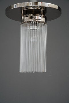 Plafonnier Art Déco nickelé avec baguettes en verre vienne vers 1920