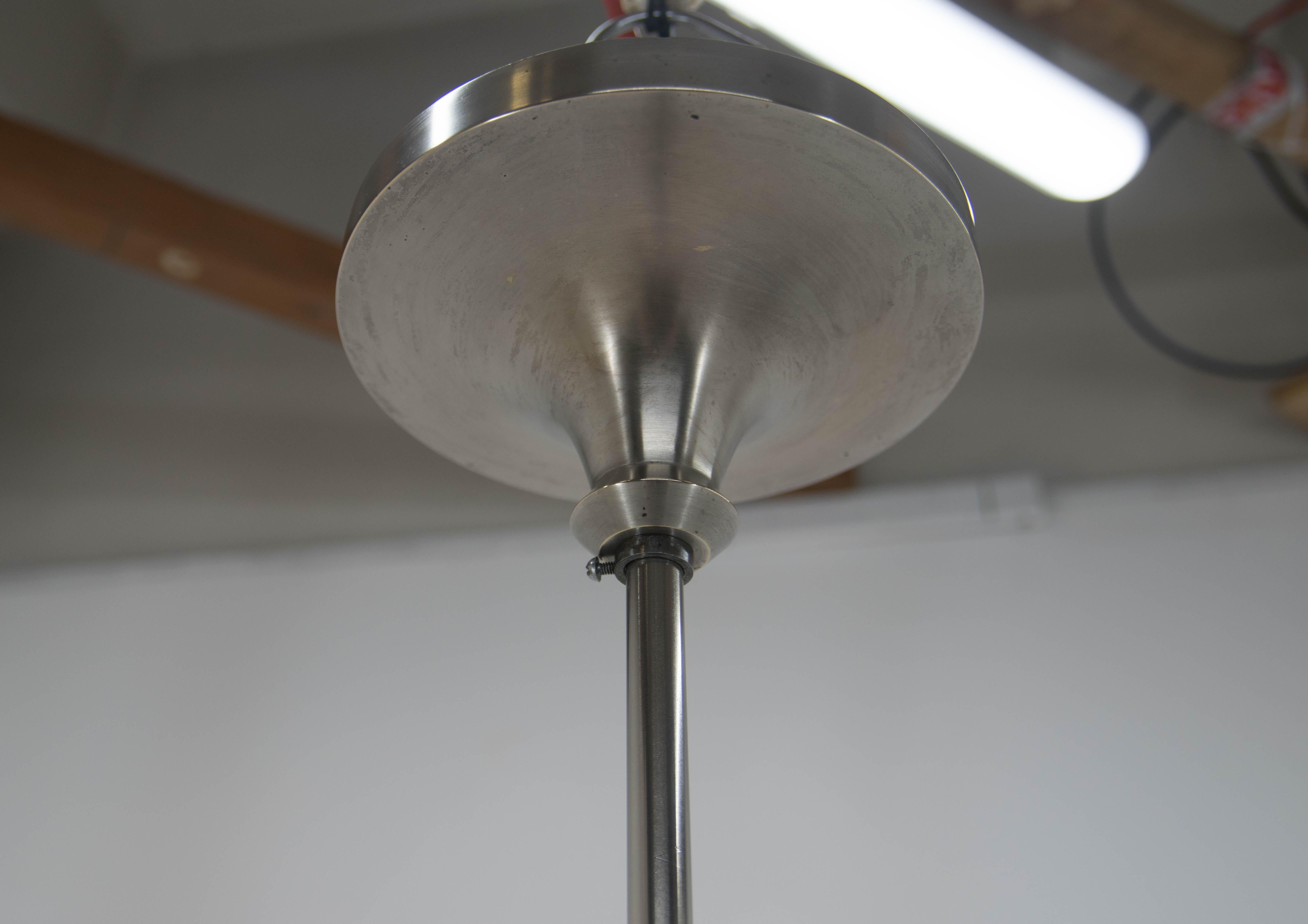 Inizio XX secolo Lampadario Art Deco placcato in nichel, anni '20 in vendita