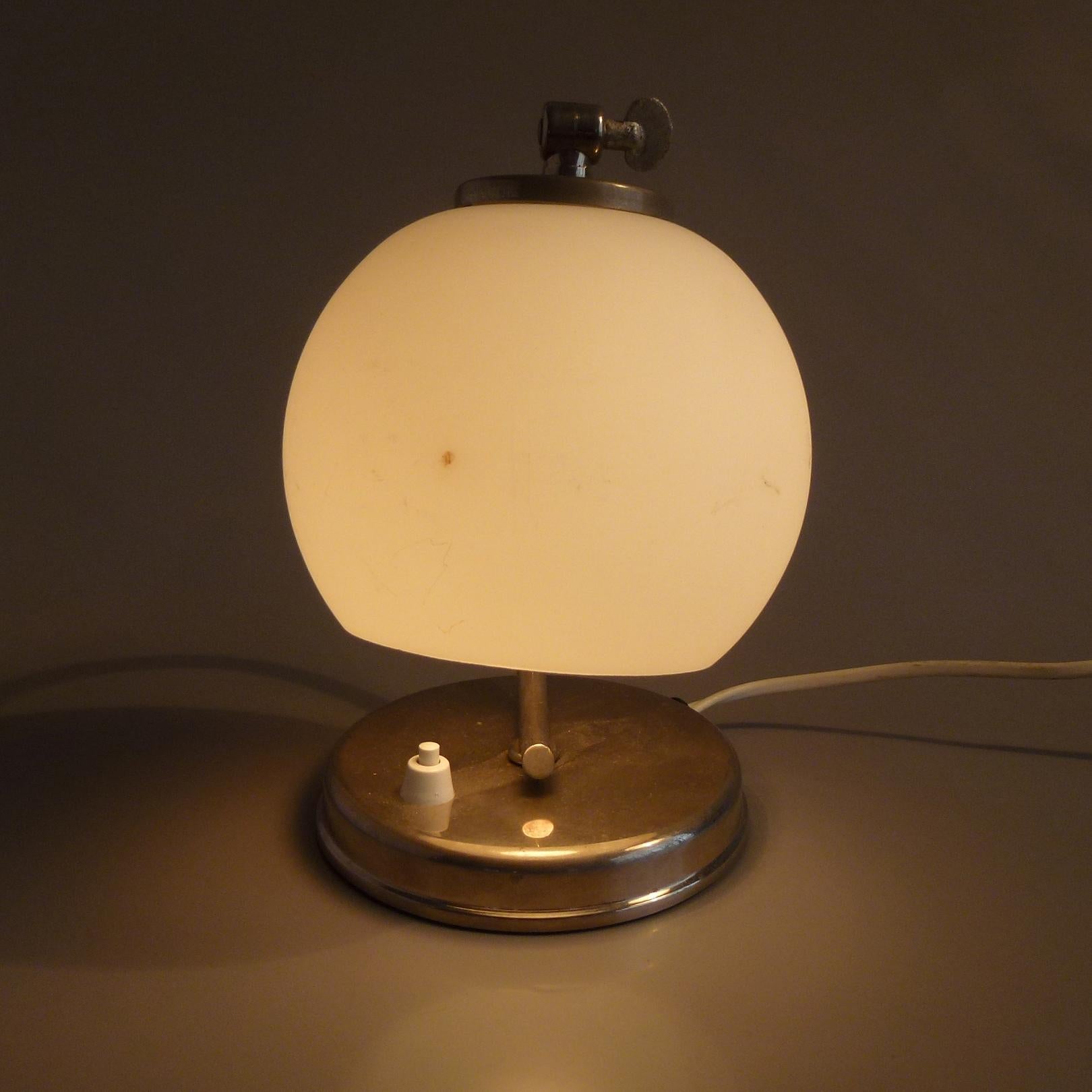 Art Deco Nickel-Plated Table Lamp, Austria, 1930s im Angebot 2