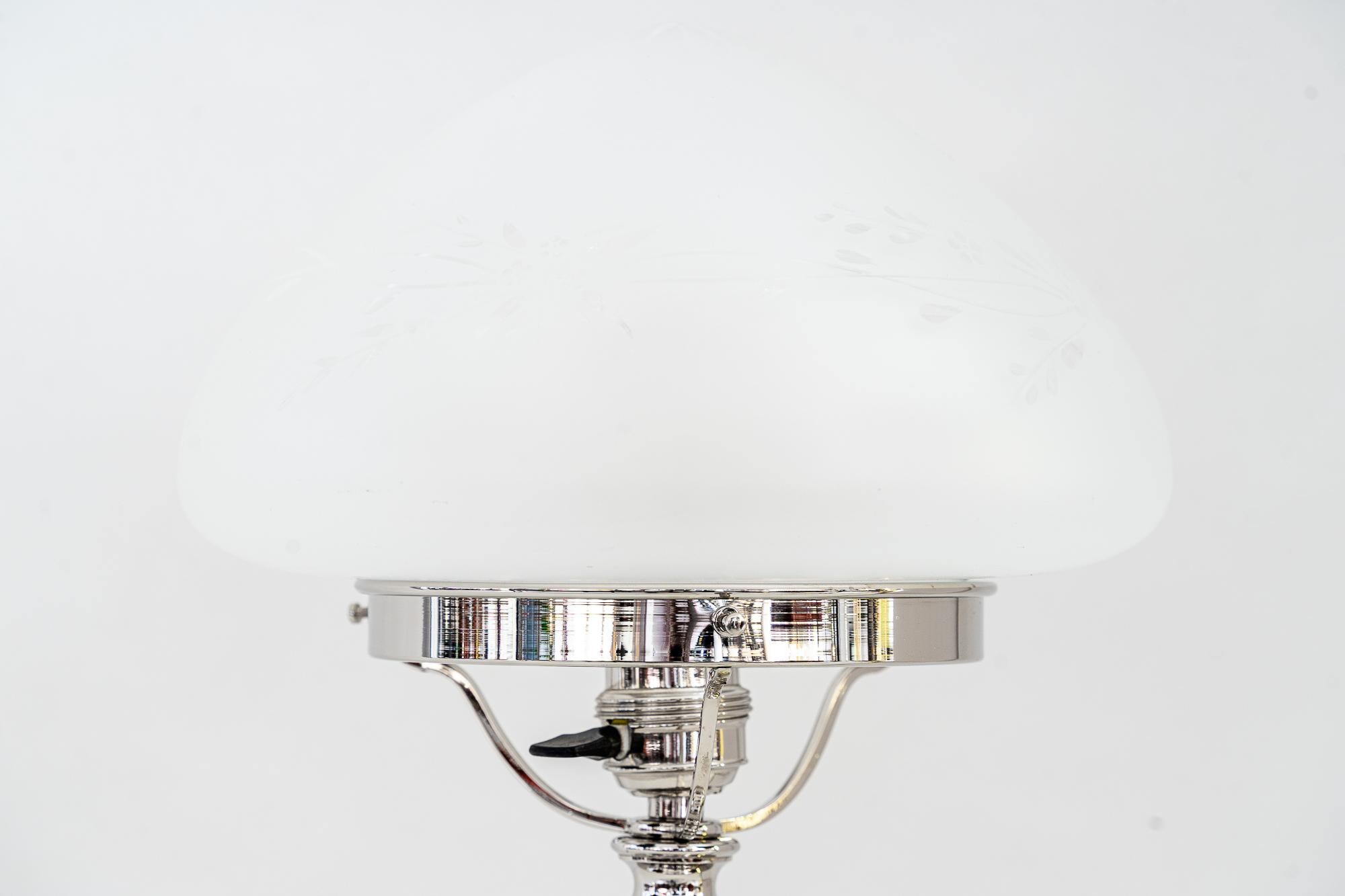 Art Deco nickel-plated Table lamp vienna around 1920
Nickel- plated
Original glass shade.