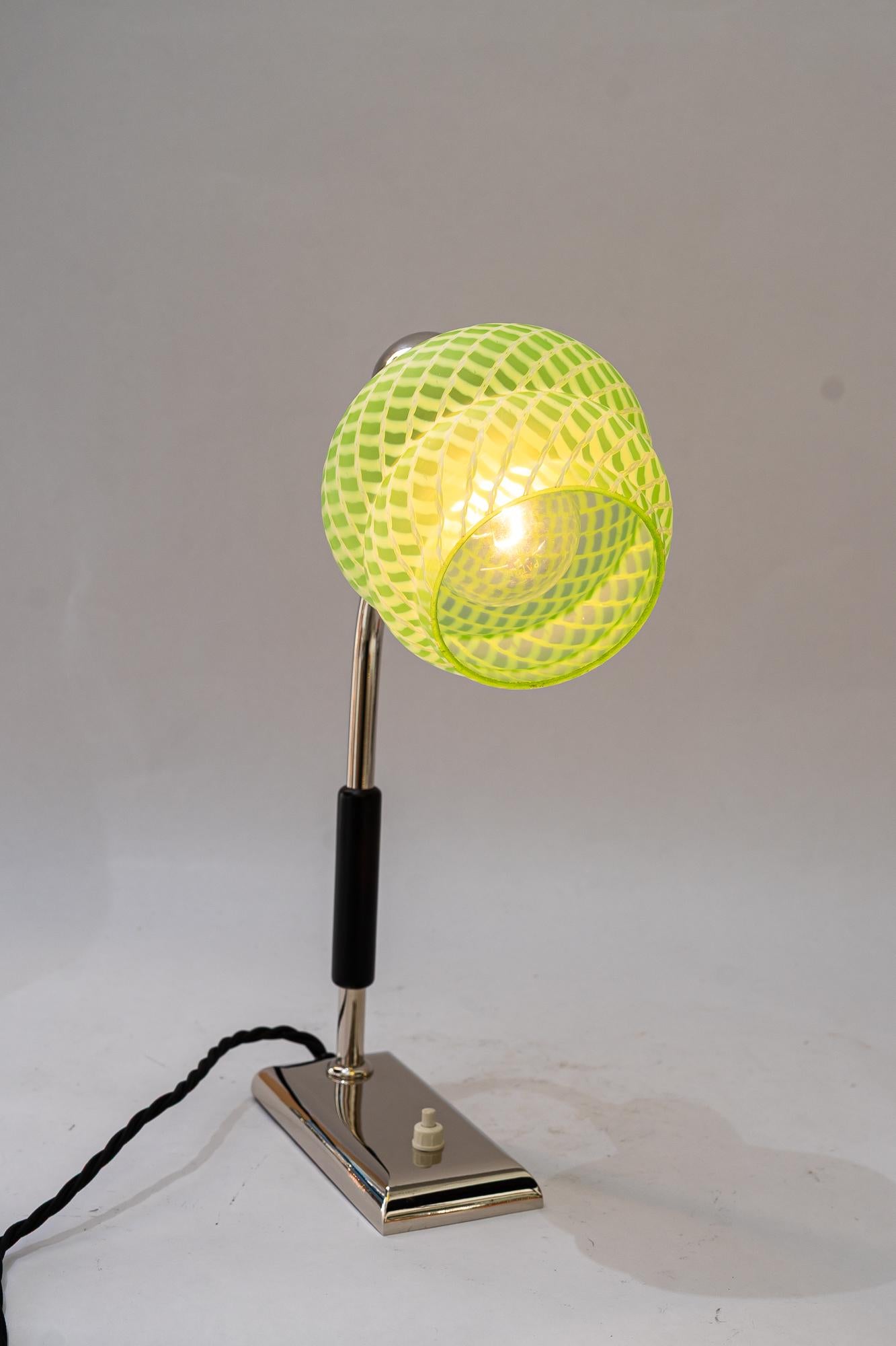 Art Deco nickel - plated table lamp with orig. antique glass shade vienna 1920s For Sale 4