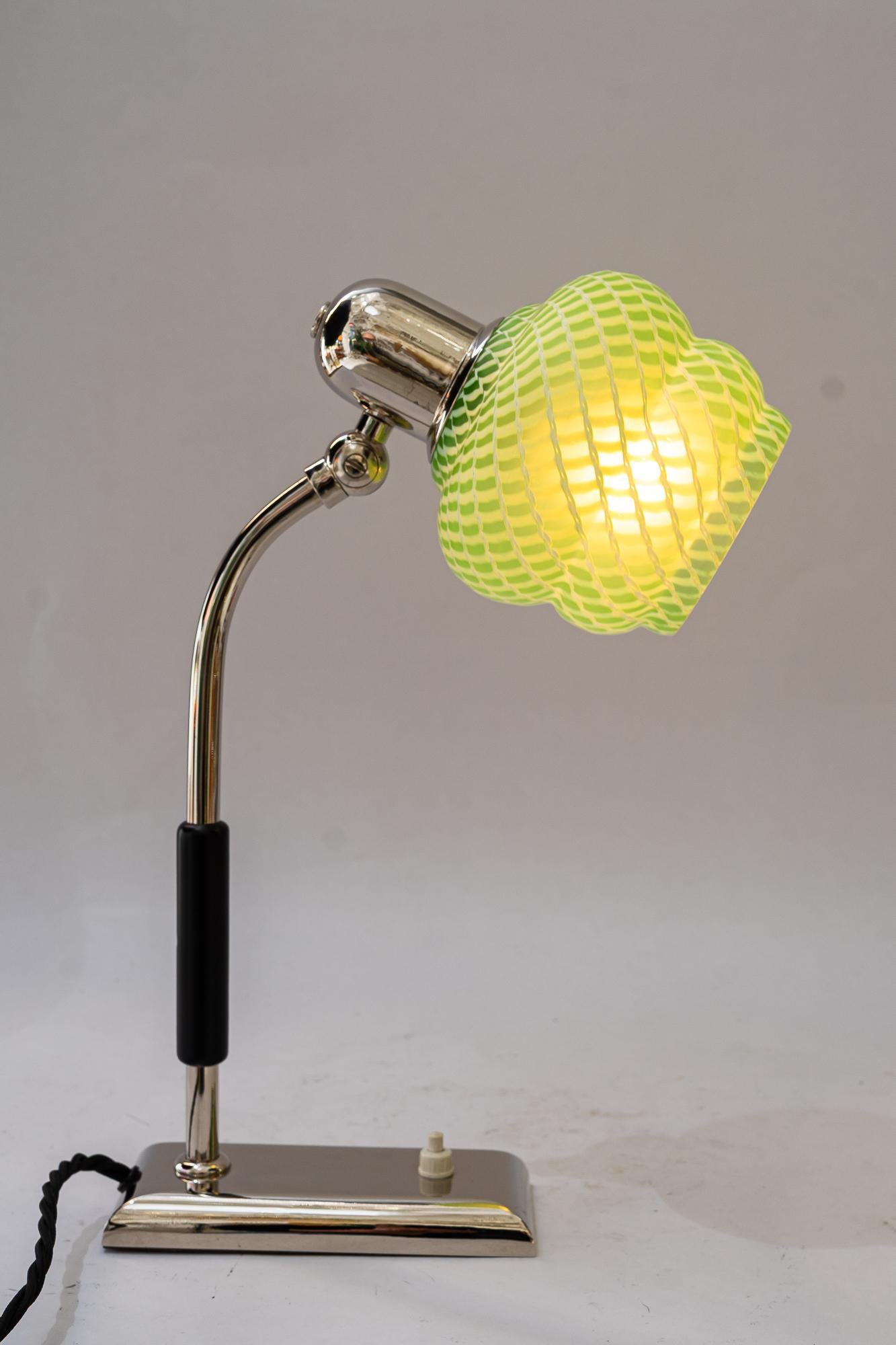 Art Deco nickel - plated table lamp with orig. antique glass shade vienna 1920s For Sale 5