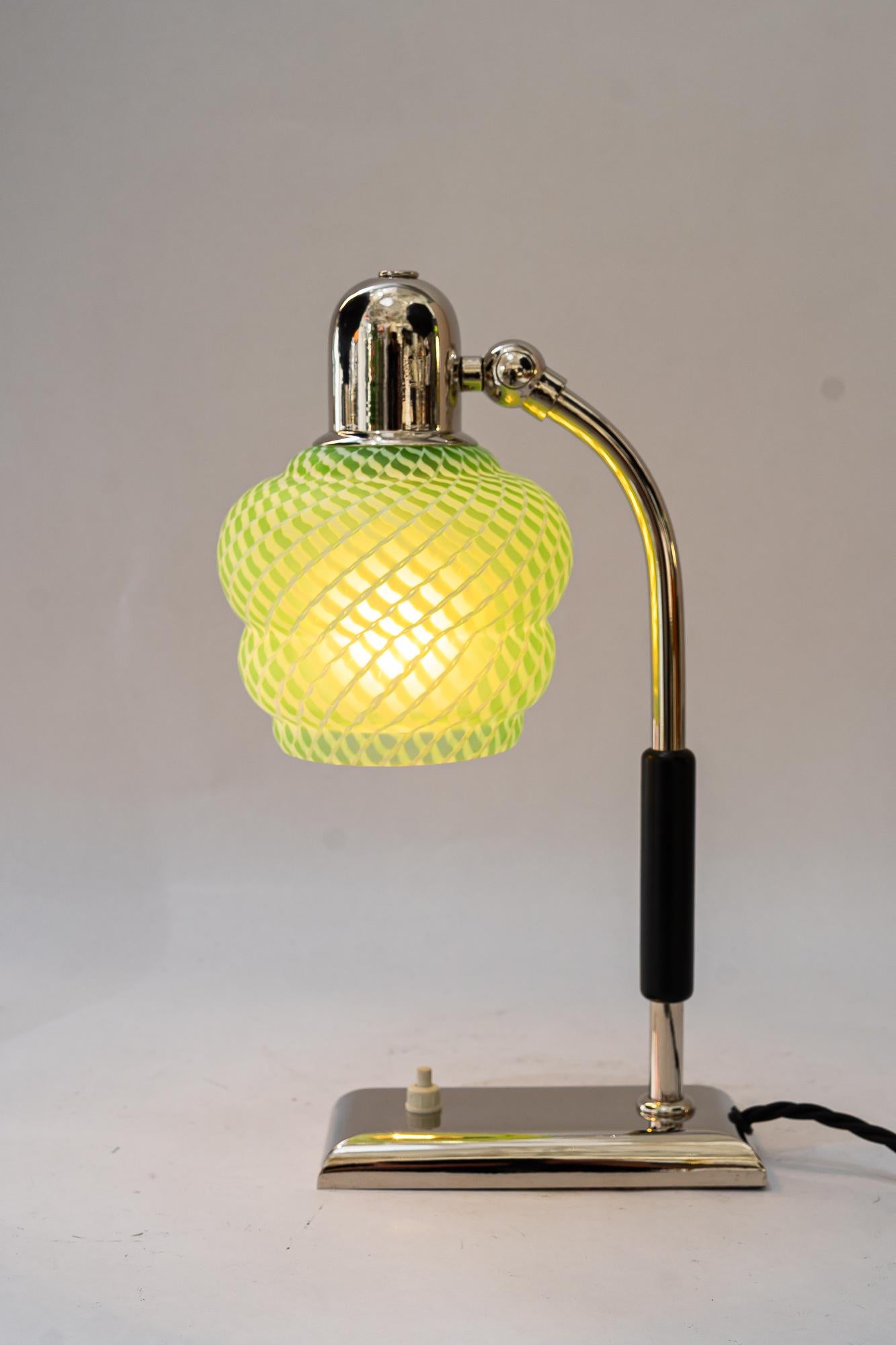 Art Deco nickel - plated table lamp with orig. antique glass shade vienna 1920s For Sale 11