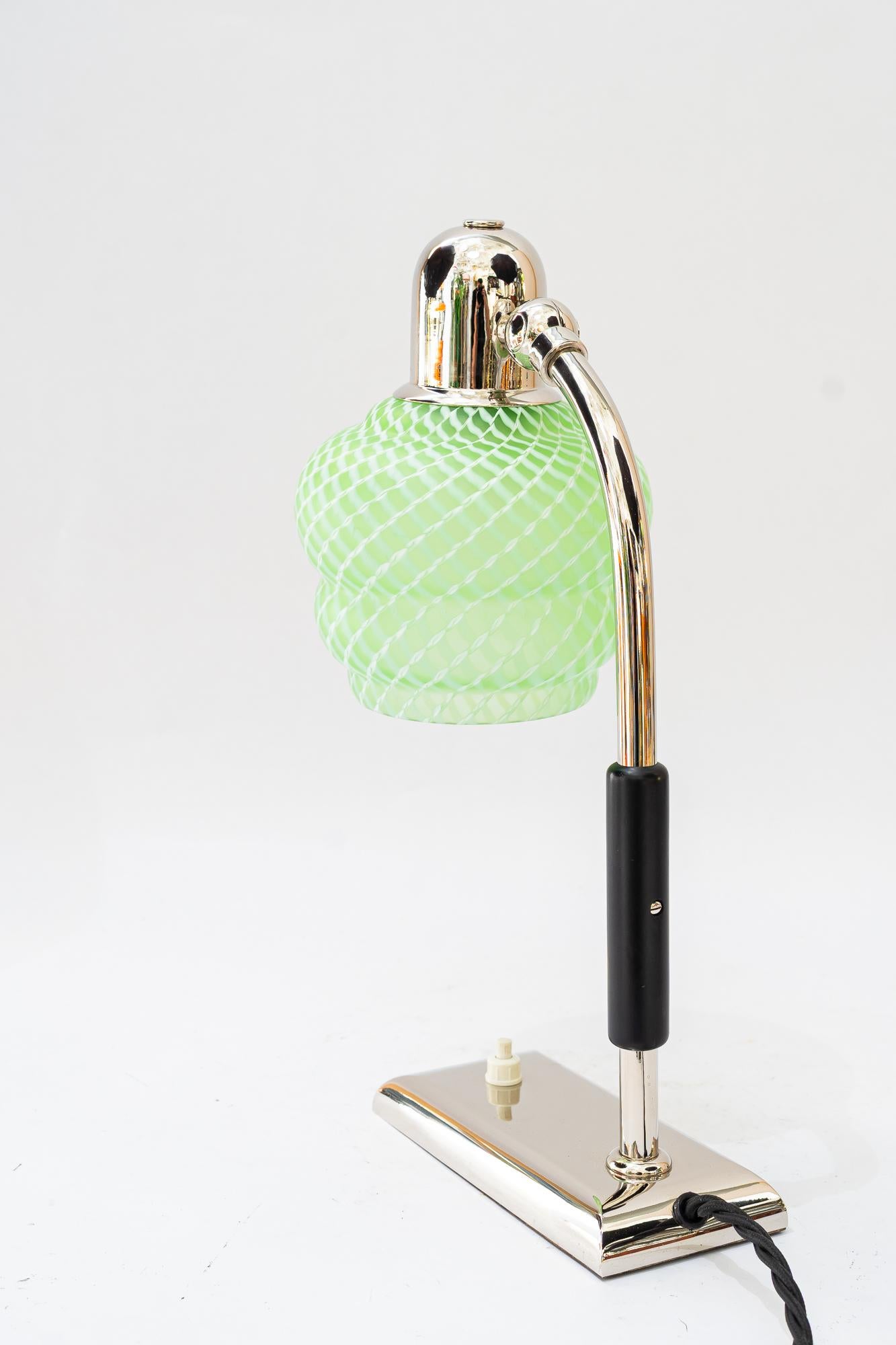 Early 20th Century Art Deco nickel - plated table lamp with orig. antique glass shade vienna 1920s For Sale
