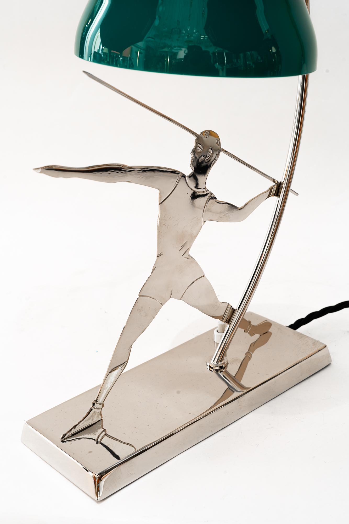 Art Deco vernickelte Tischlampe mit original Opalglas Wien um 1920er Jahre im Angebot 7