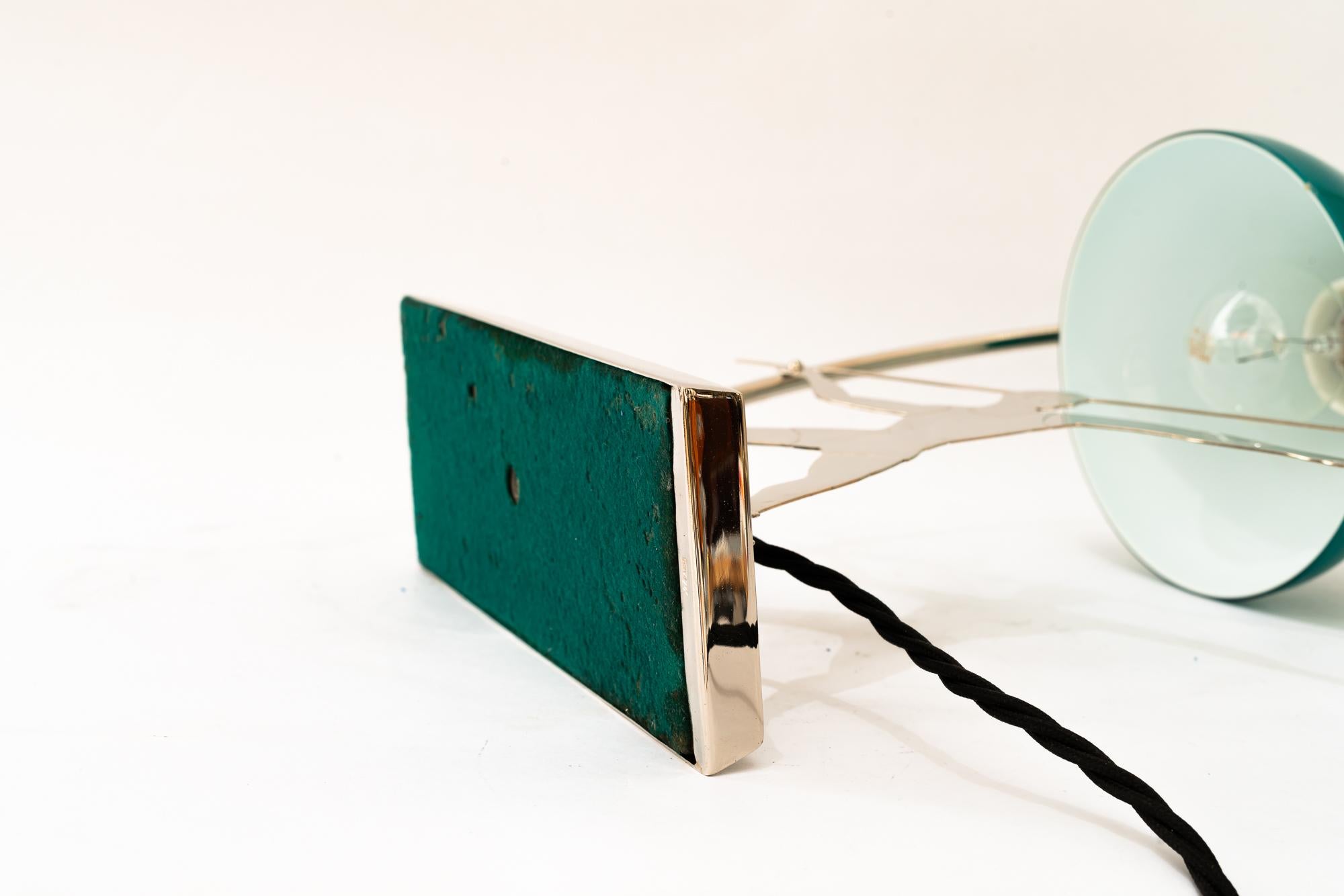 Art Deco vernickelte Tischlampe mit original Opalglas Wien um 1920er Jahre im Angebot 3