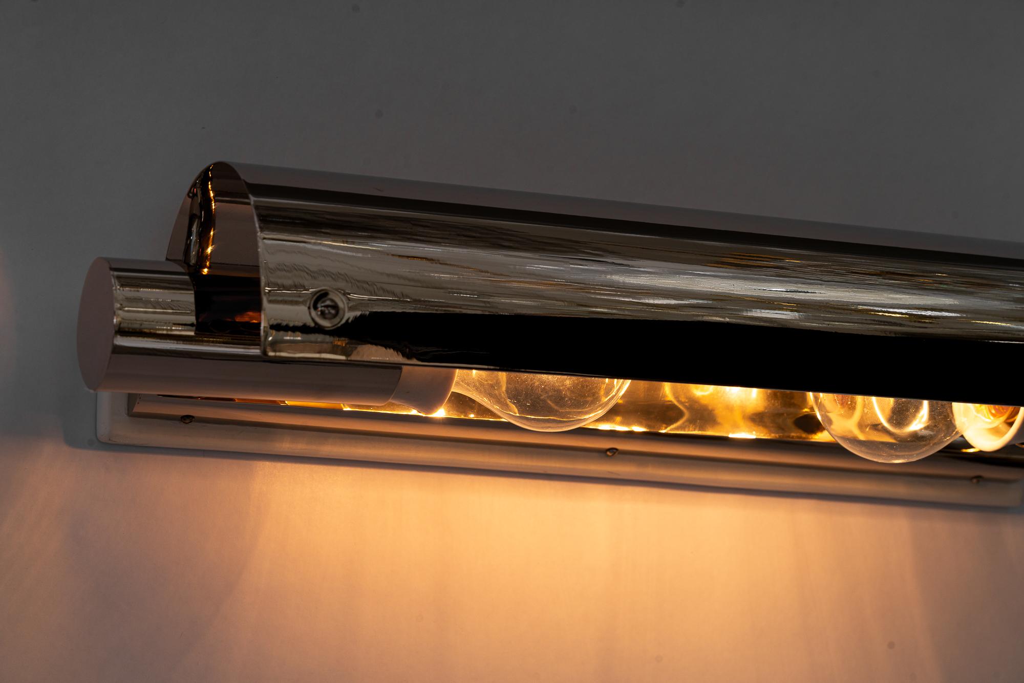 Aplique Art Déco niquelado viena años 20 aproximadamente en venta 3