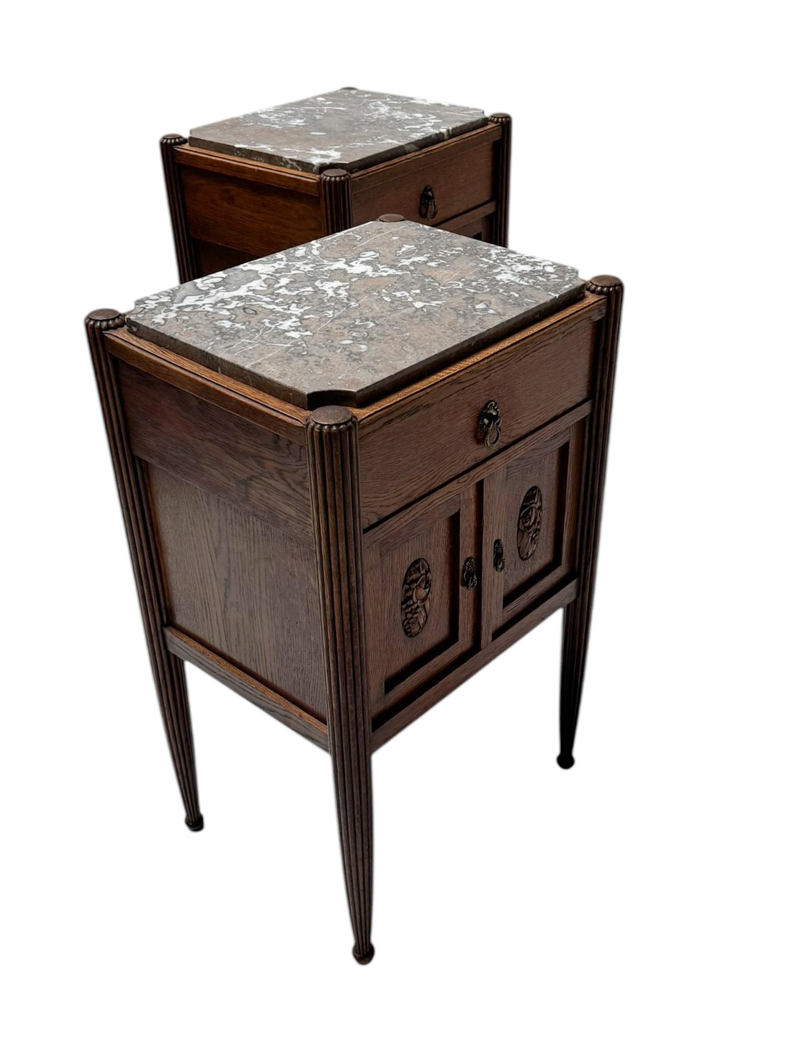 Comodini o comodini Art Déco con piani in marmo, anni '30 in vendita 9