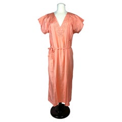 Art Deco nightdress in pink embroidered silk pongee – France, circa 1920–1930
