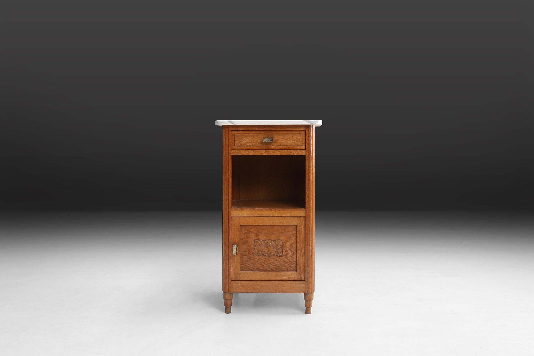 Art Deco Nightstand, 1930s For Sale 4