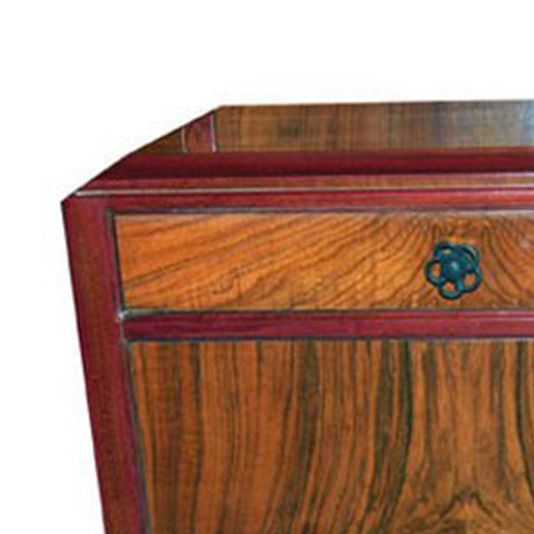 Français Table de nuit Art déco par Majorelle Nancy en vente