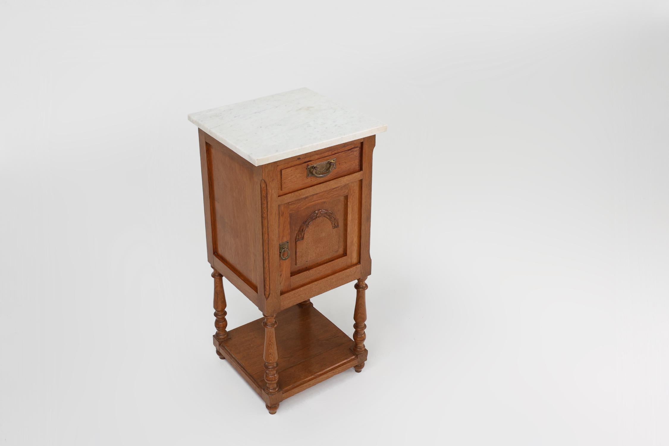 Art Deco nightstand in oak with Carrara marble top, France 1930s For Sale 1