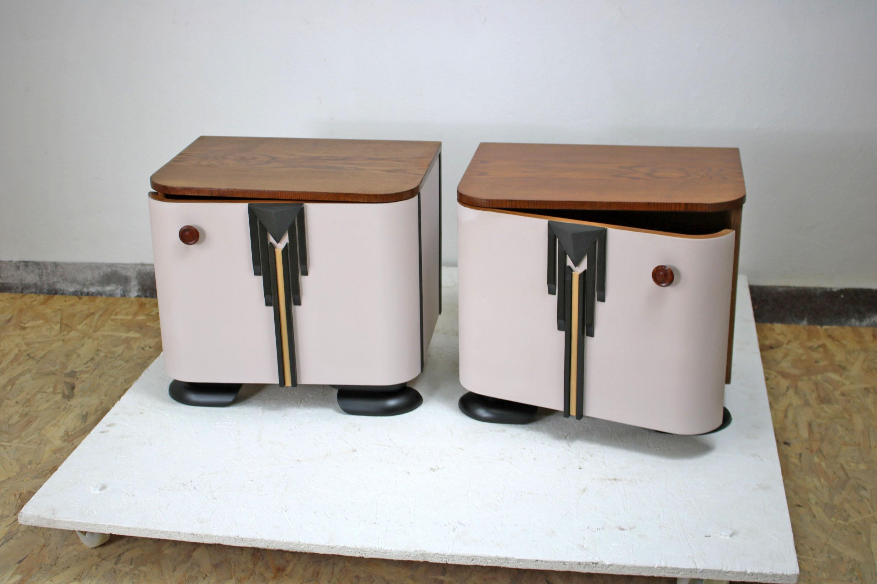 Early 20th Century Art Deco Nightstands, A Set Of 2 For Sale
