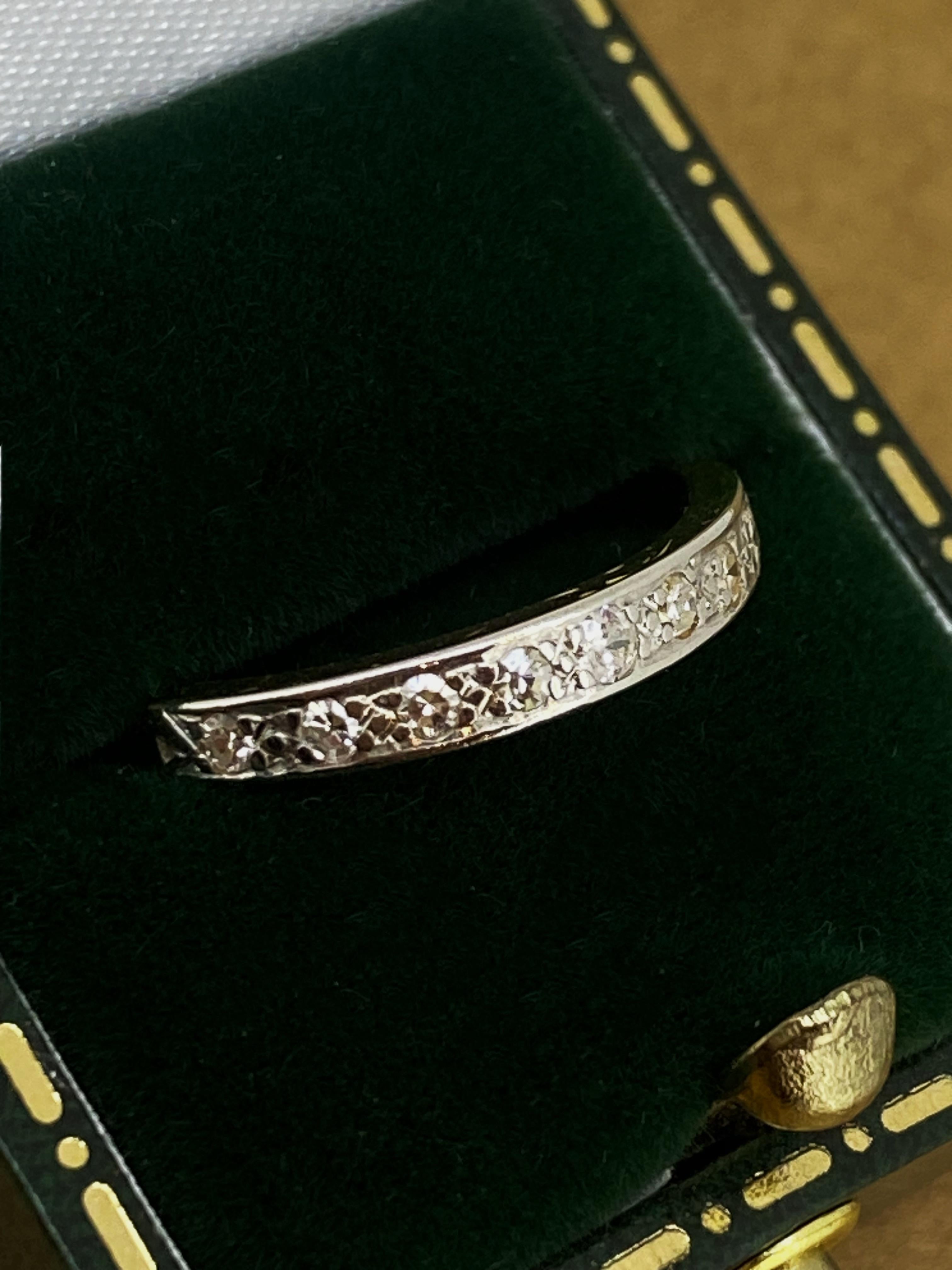 Art Deco Art-Deco Nine-Stone Grain Set Rose Cut Diamond Band in 18K Yellow Gold Platinum For Sale