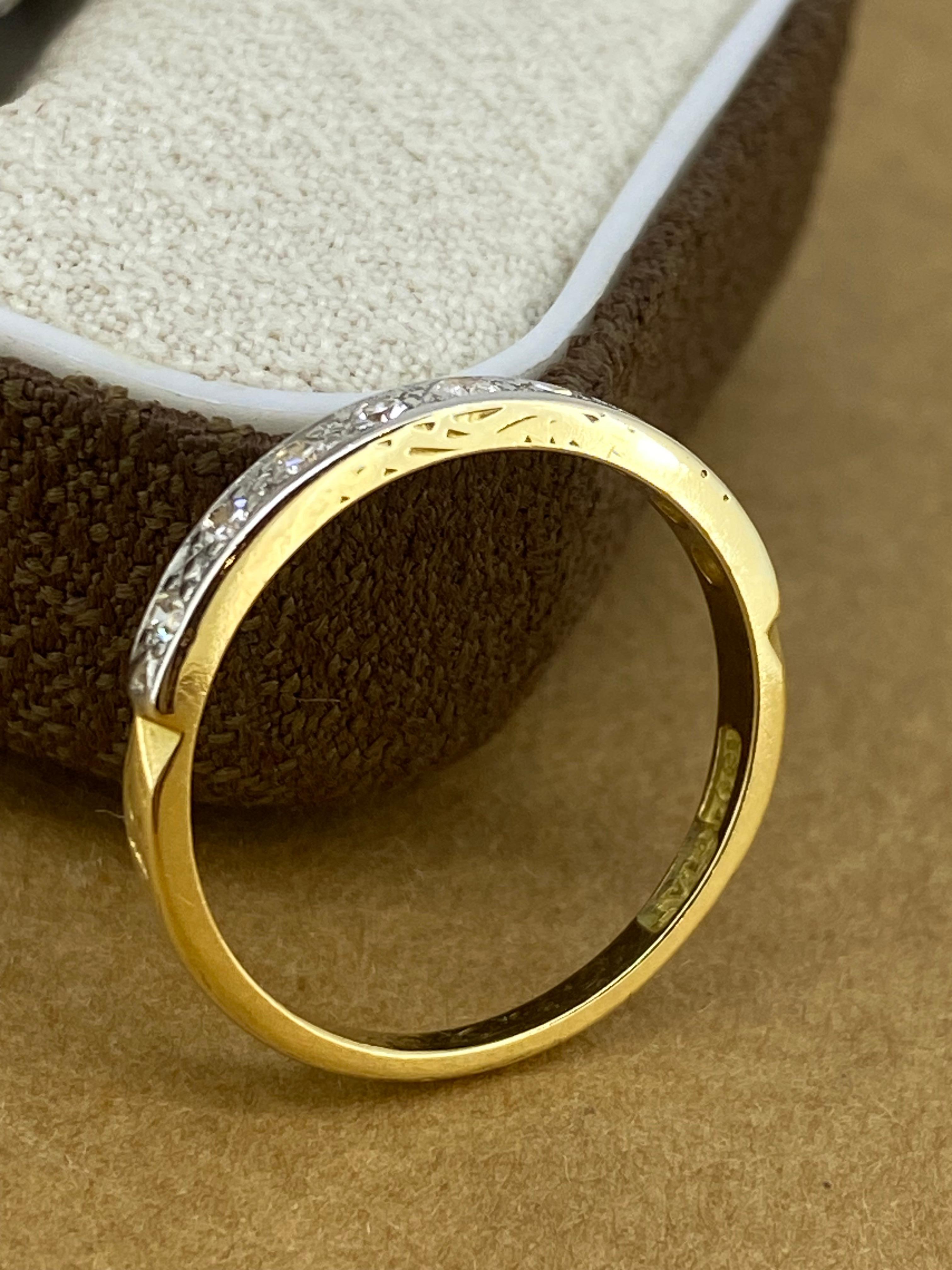 Art-Deco Nine-Stone Grain Set Rose Cut Diamond Band in 18K Yellow Gold Platinum For Sale 1