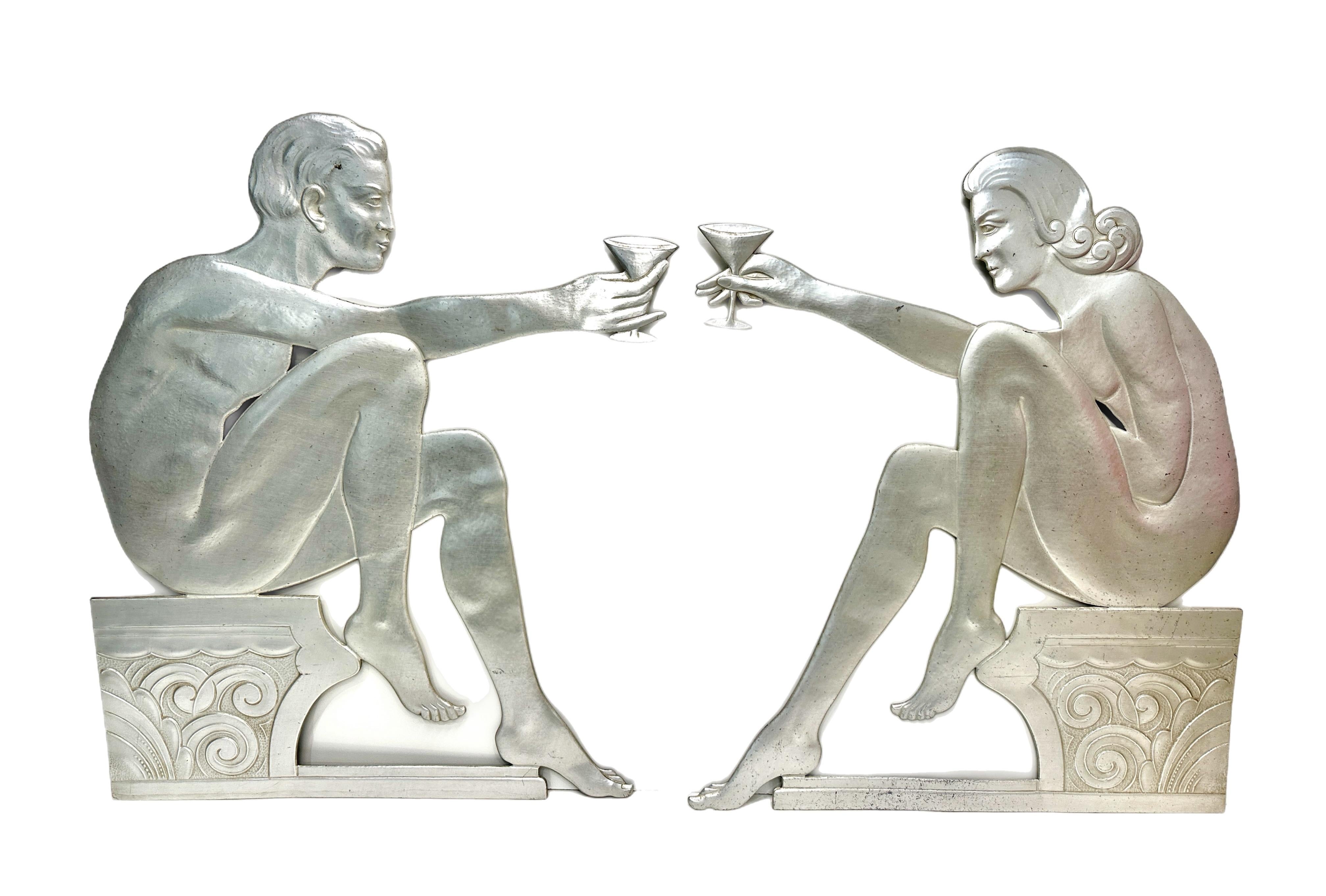Art déco-Cocktailbar aus Aluminium mit architektonischen Verzierungen in Nude, Art déco im Angebot 5