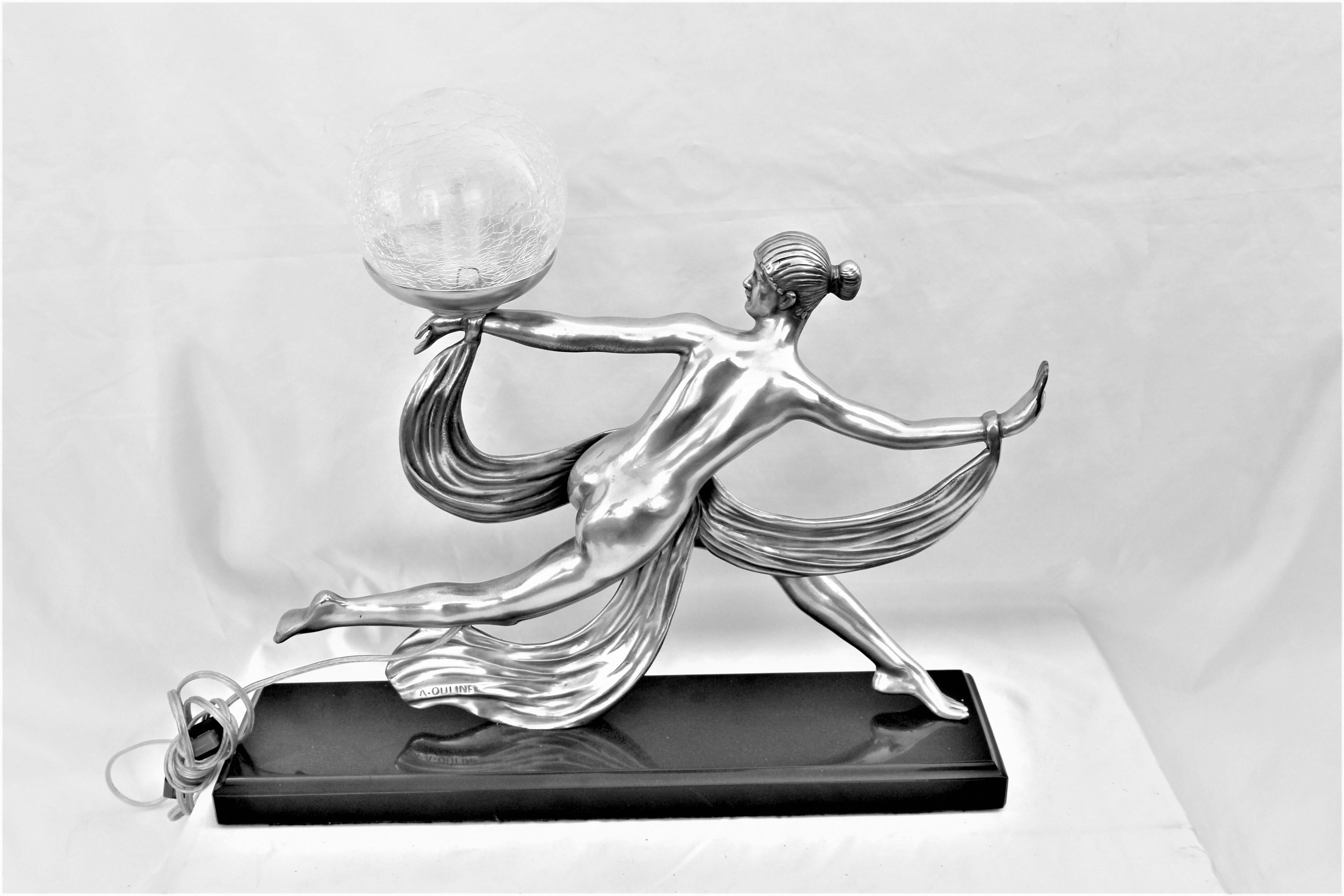 Nord-américain Lampe Art Déco nue/après A.Ouline Bronze Argenté en vente