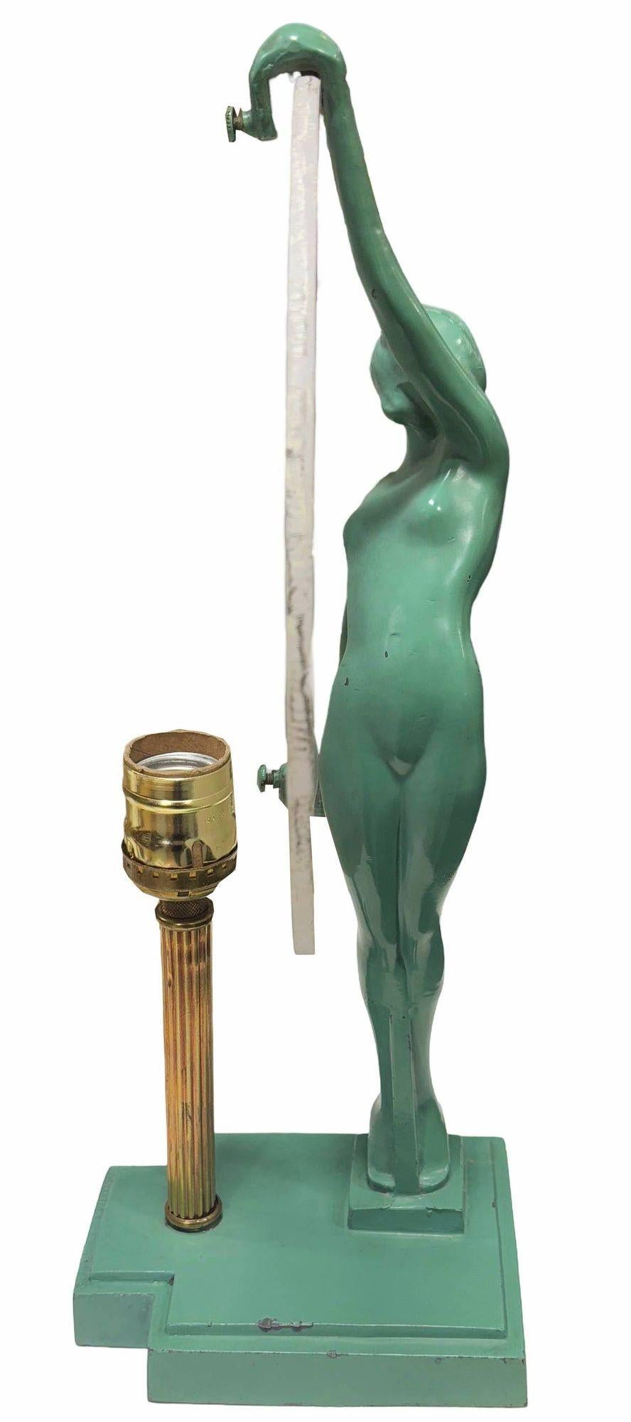 Art Déco Lampada da tavolo Art Deco Nude Nymph Silhouette Moon Green Spelter di Frankart