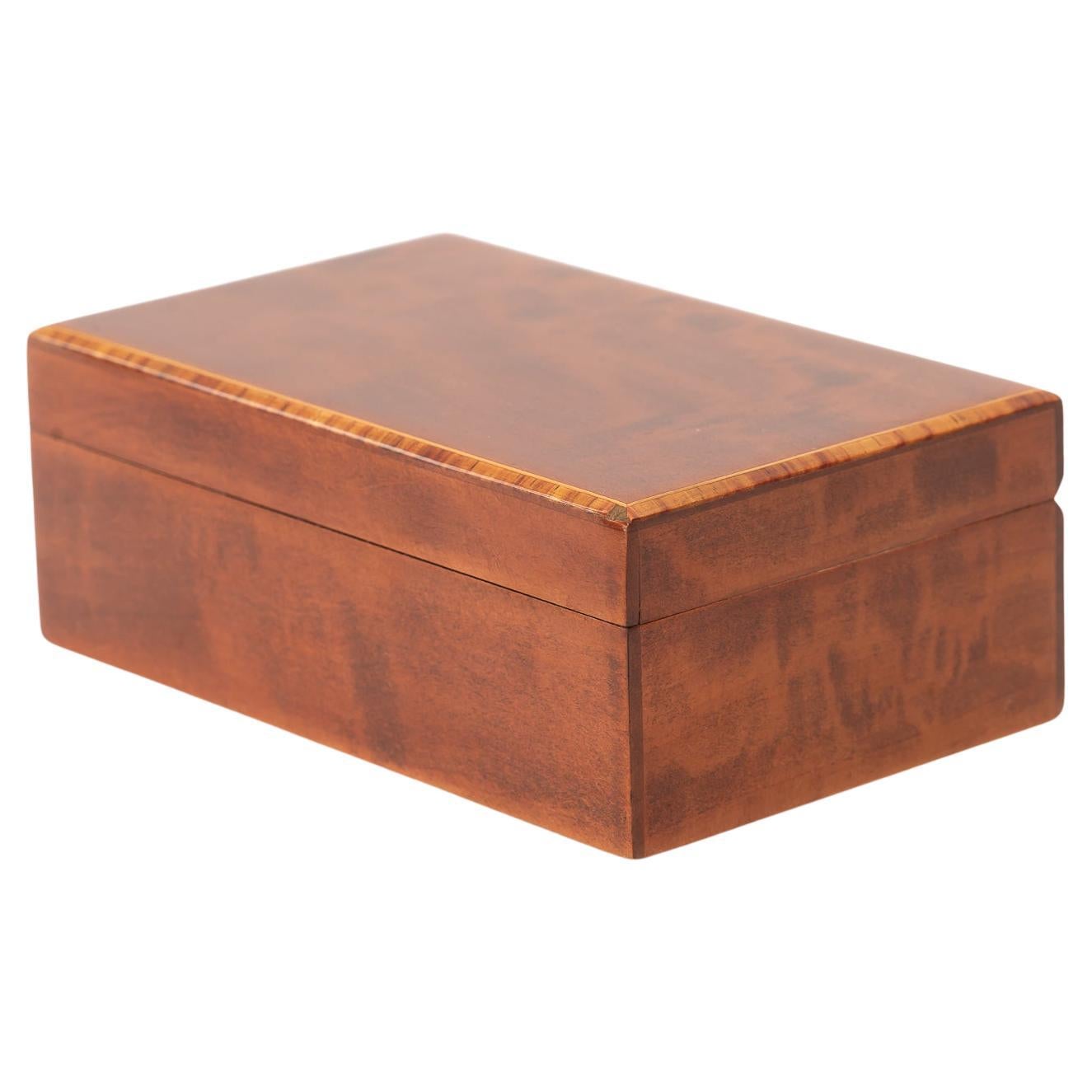 Art deco nut veneer Jewelry Boxes with inlay on the edge vienna around 1920s