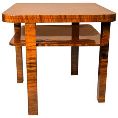 Table basse/table d'appoint Art Déco en bois de noix poli à la gomme-laque, Autriche, vers 1920