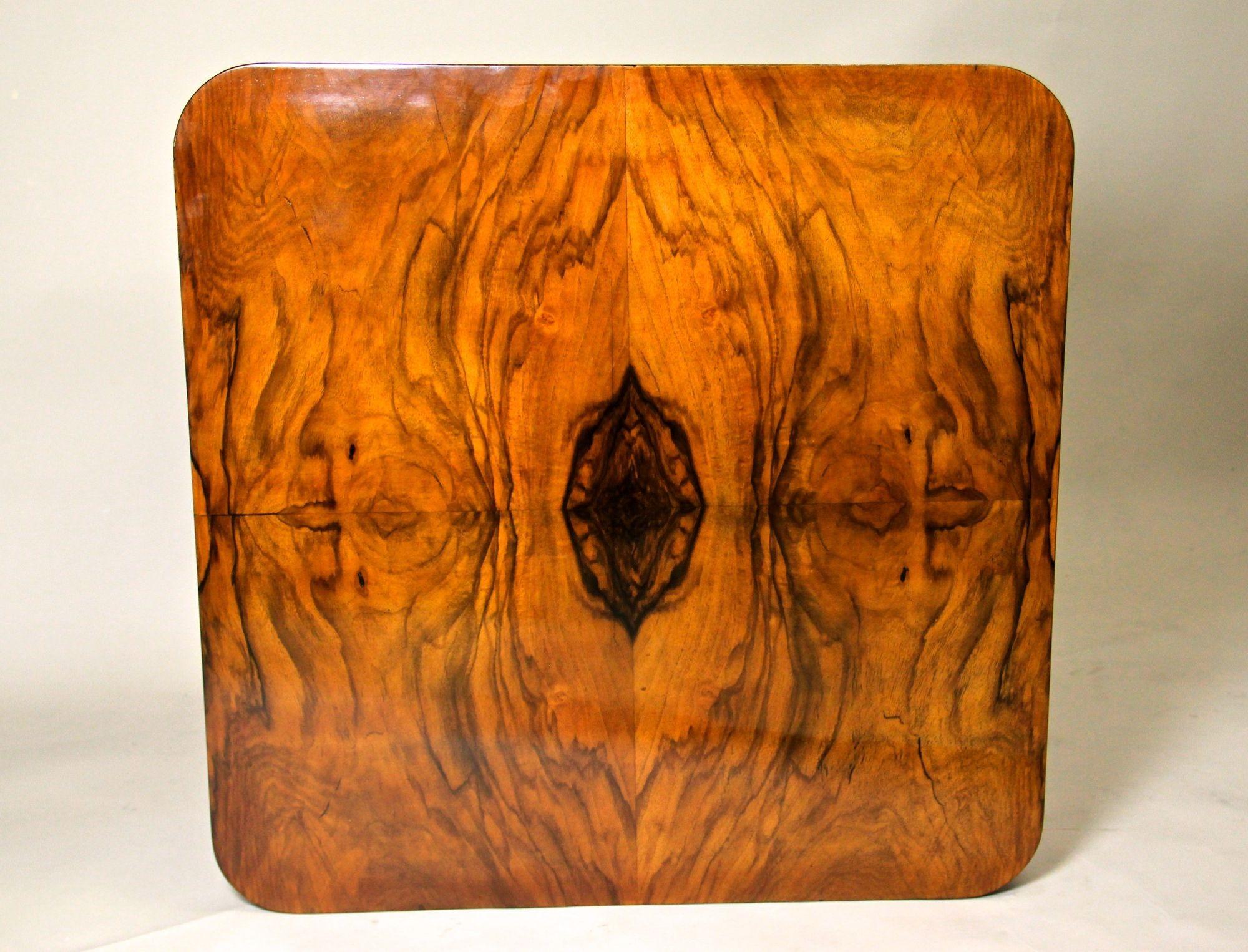 Austrian Art Deco Nut Wood Coffee Table/ Side Table Shellac - Polished, AT circa 1920 For Sale