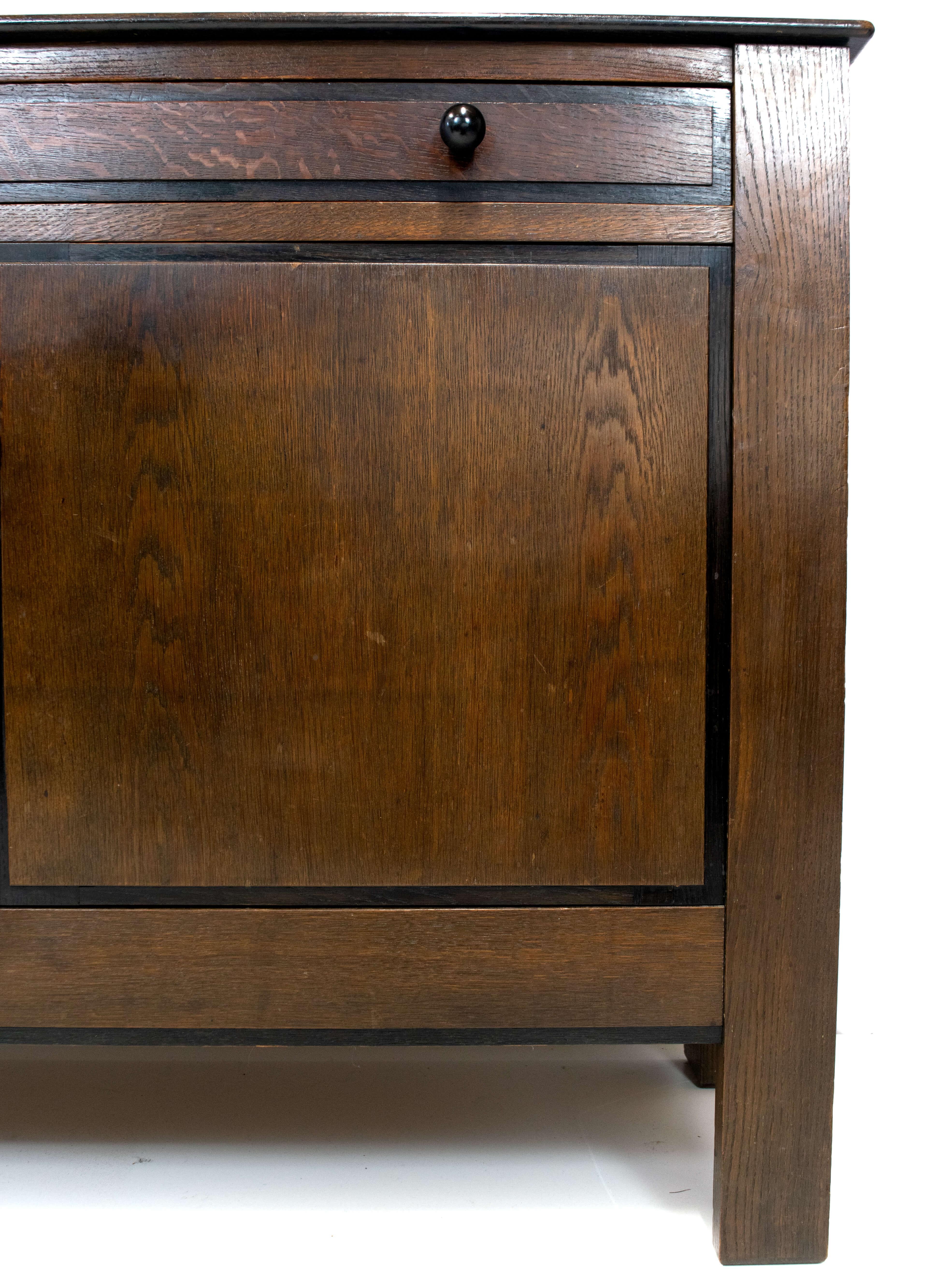 Art Deco Oak Cabinet by Muntendam for L.O.V. Oosterbeek, Netherlands, 1924 1