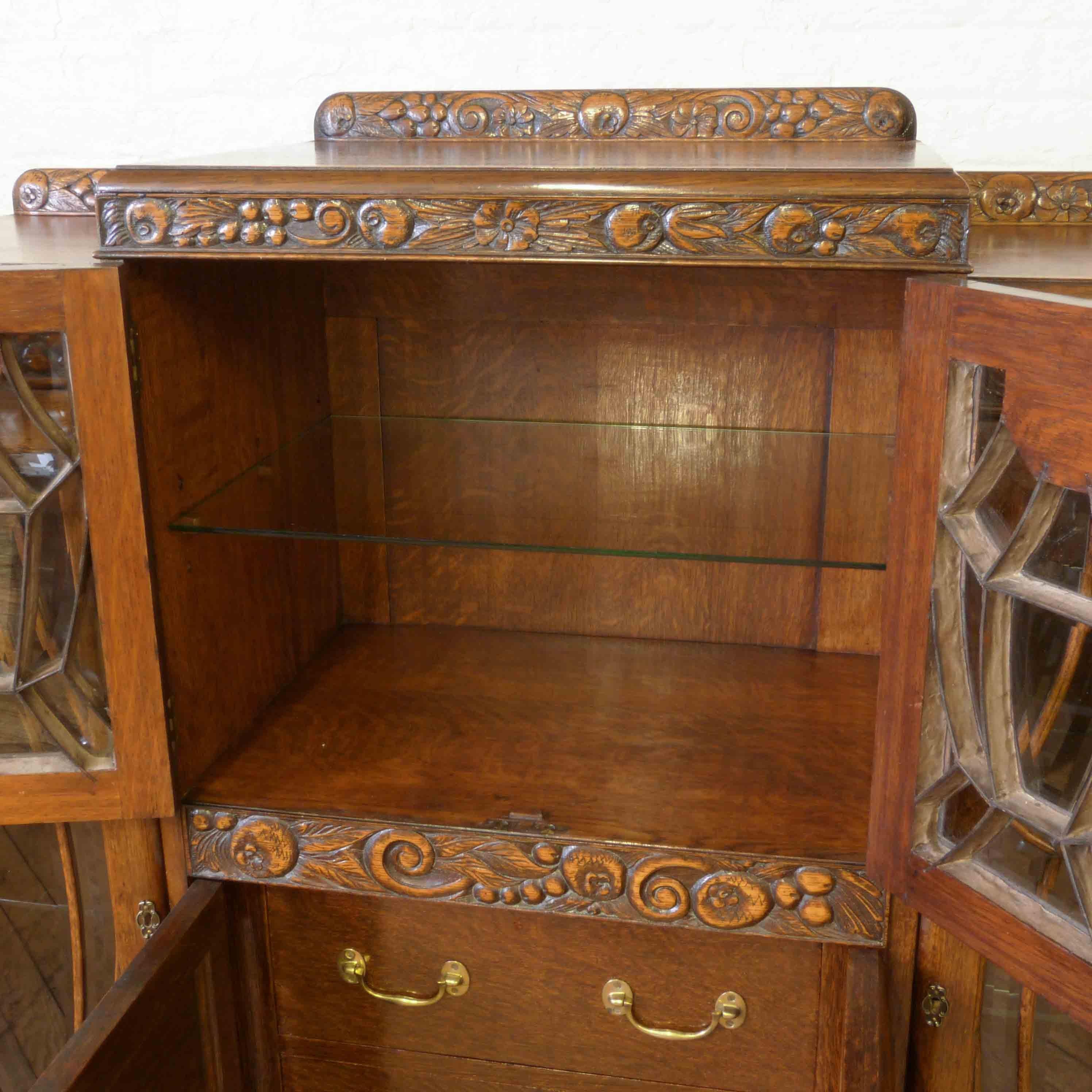 Art Deco Oak Cabinet In Good Condition For Sale In Manchester, GB