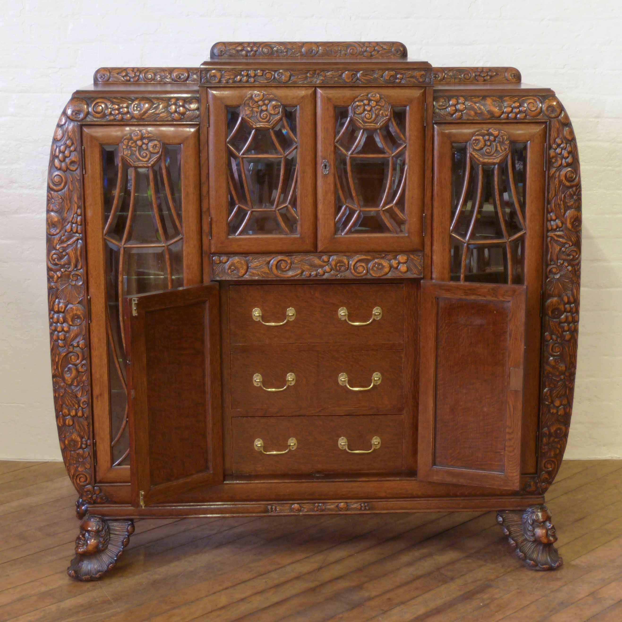 Mid-20th Century Art Deco Oak Cabinet For Sale