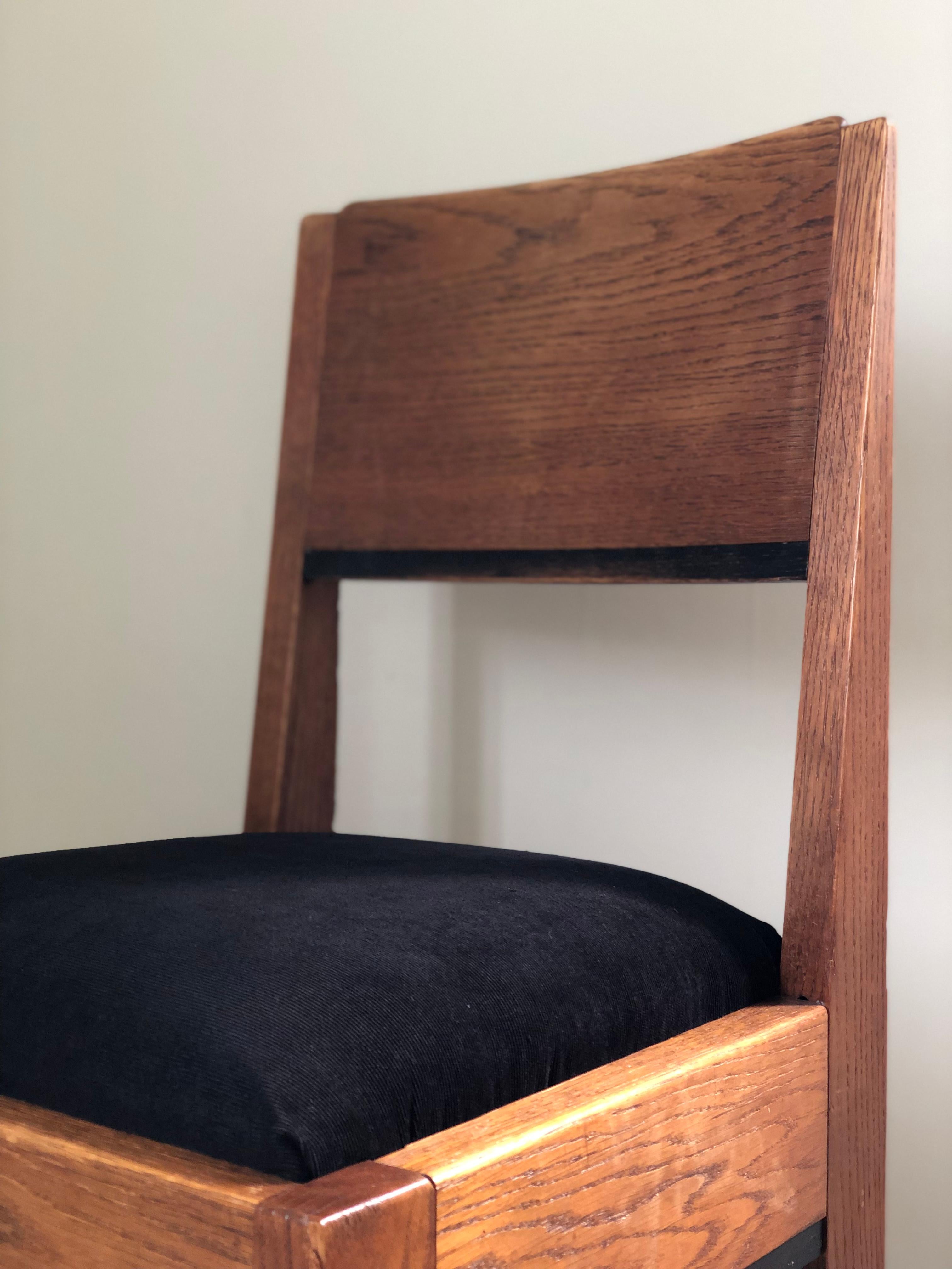 Art déco Chaise de salle à manger en Oak Oak Art Deco par J.A. Muntendam pour L.O.V. Oosterbeek des années 1920. en vente