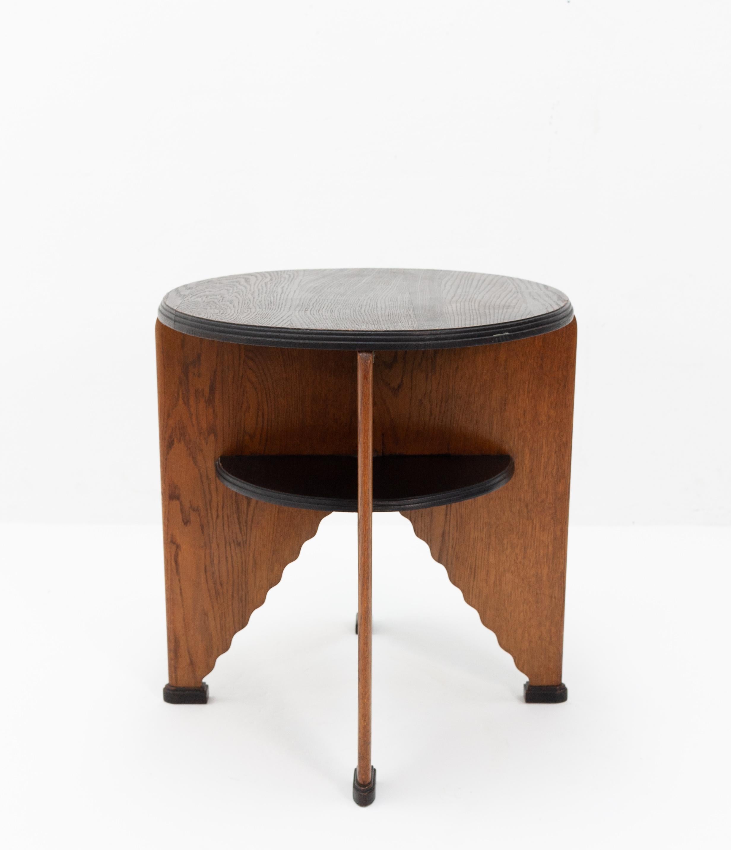 Art Deco Oak Dutch Side Table In Good Condition In Den Haag, NL