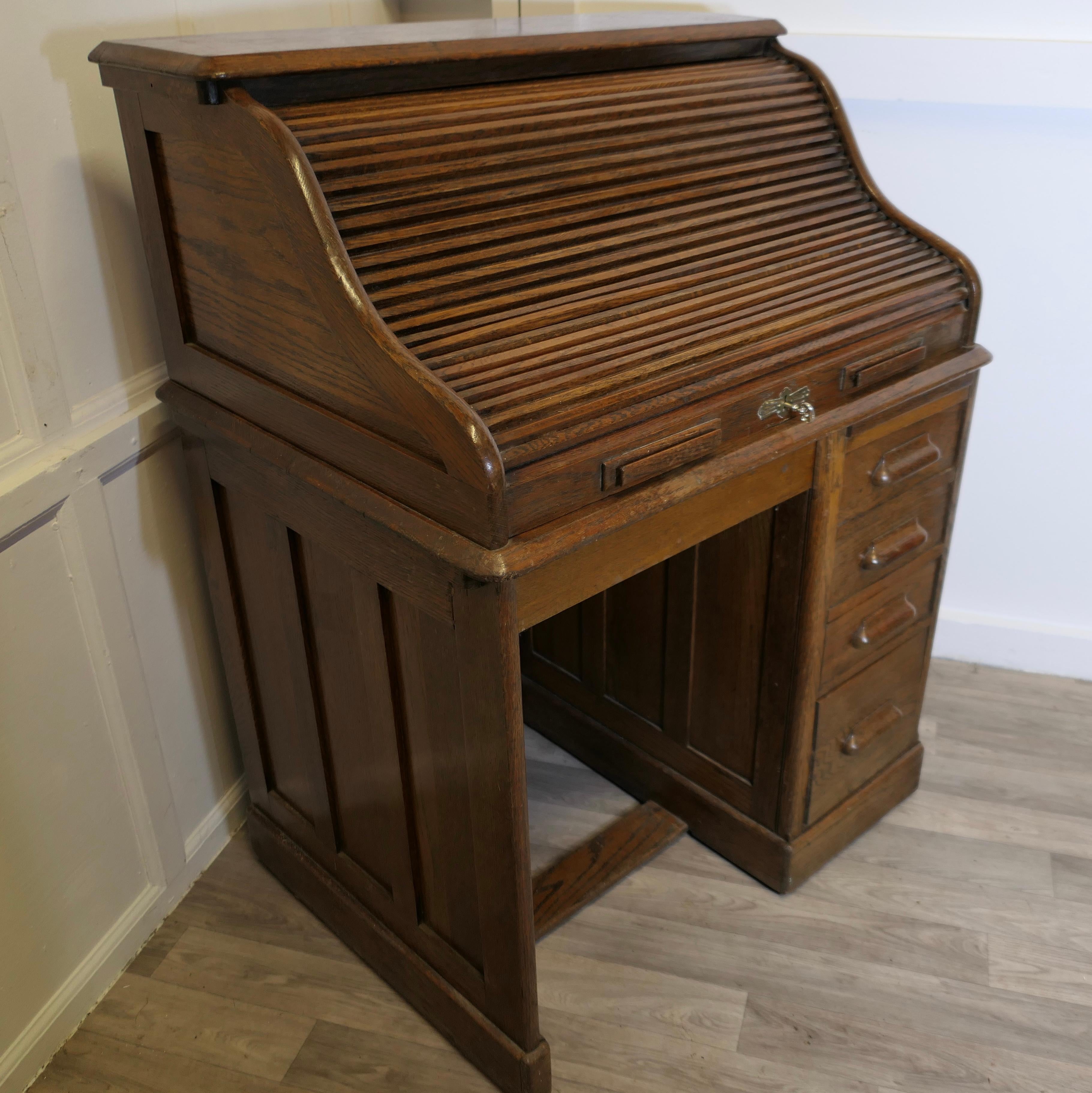 Art Deco Oak Roll Top Desk Restaurant Greeter For Sale 1