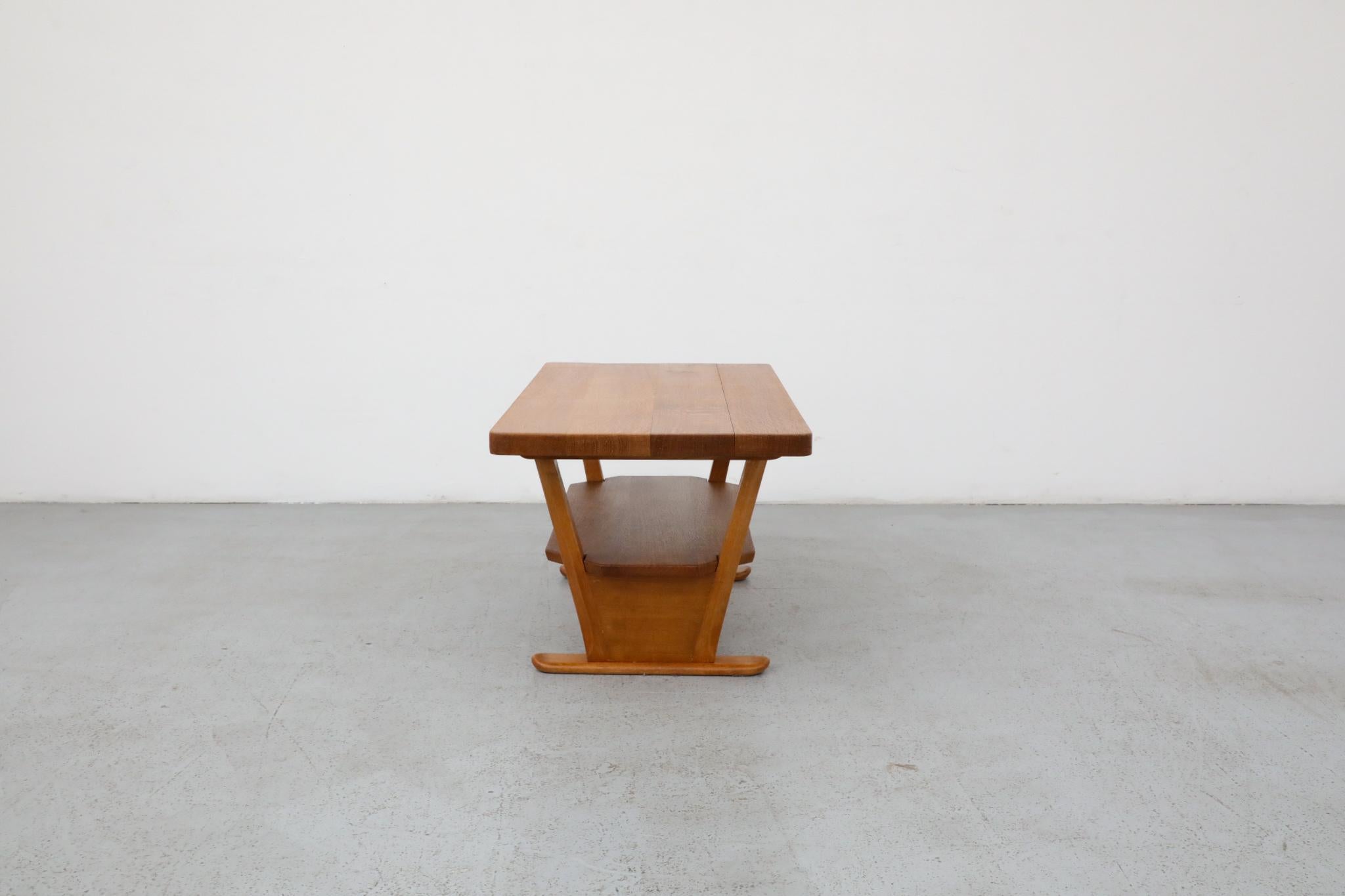 Salontisch aus Eiche im Art déco-Stil von C. De Jong für J. A. Boskamp En Zonen (Frühes 20. Jahrhundert) im Angebot