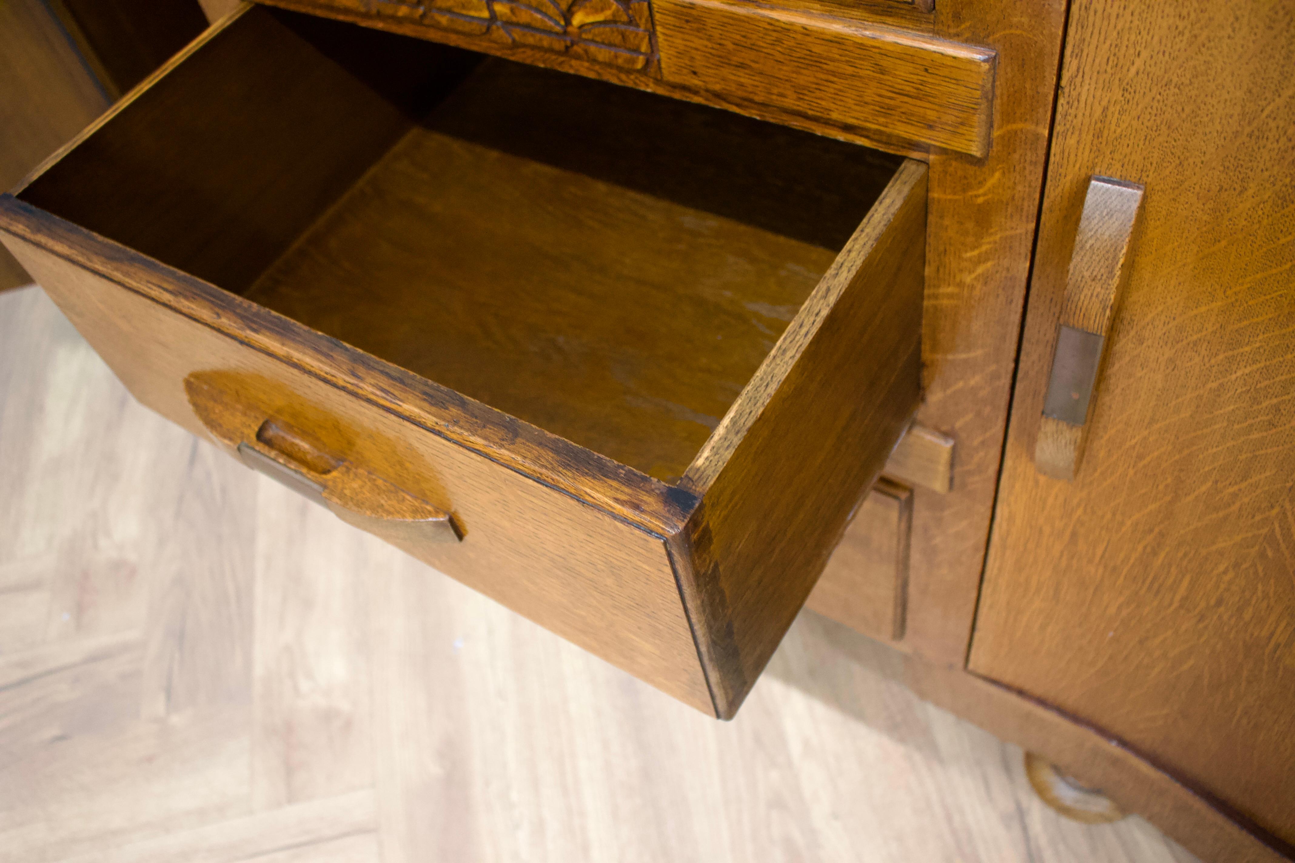 Art Deco Oak Sideboard, 1930s For Sale 4