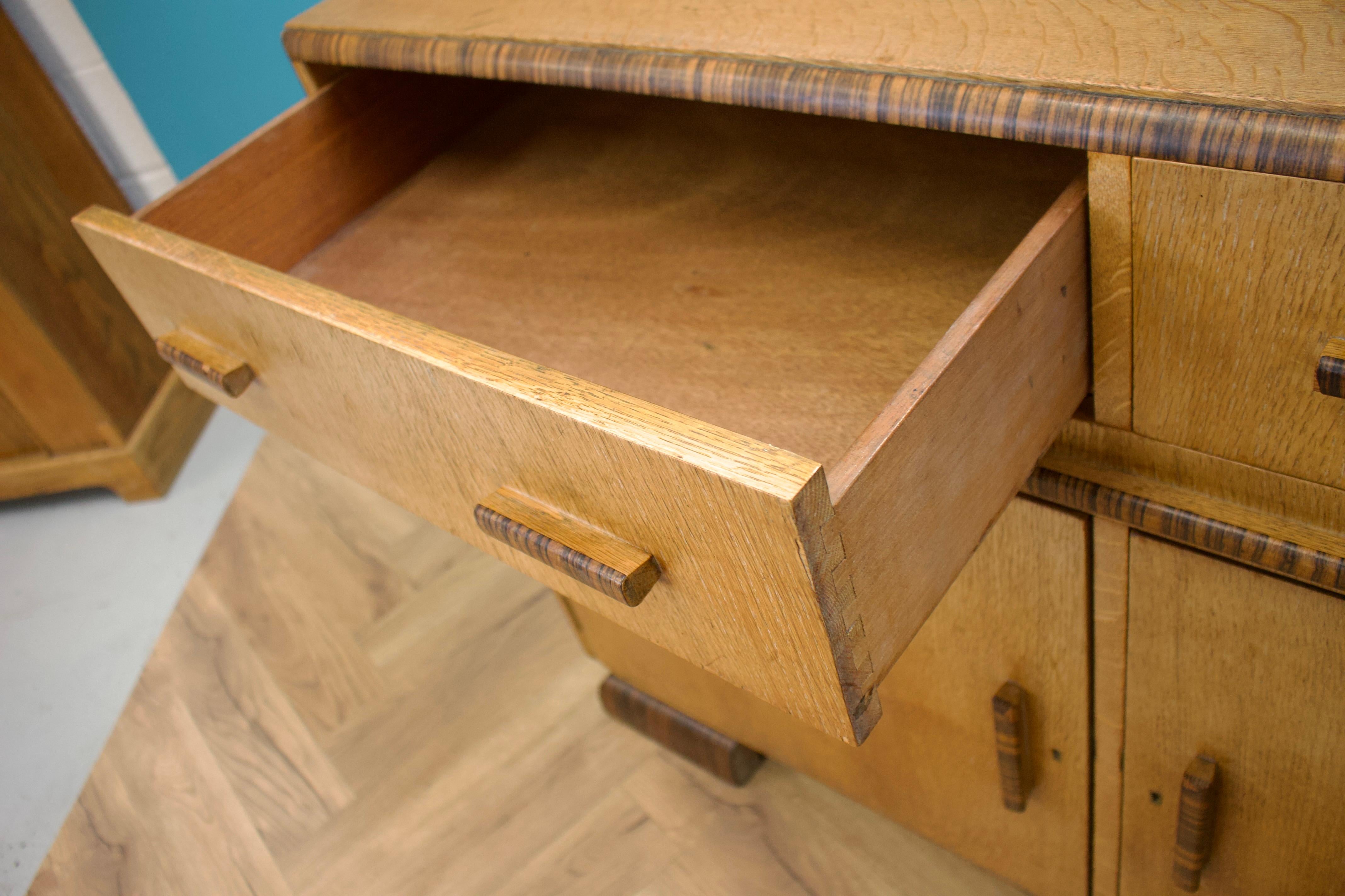 Metà XX secolo Art Deco Oak Sideboard, 1930s in vendita