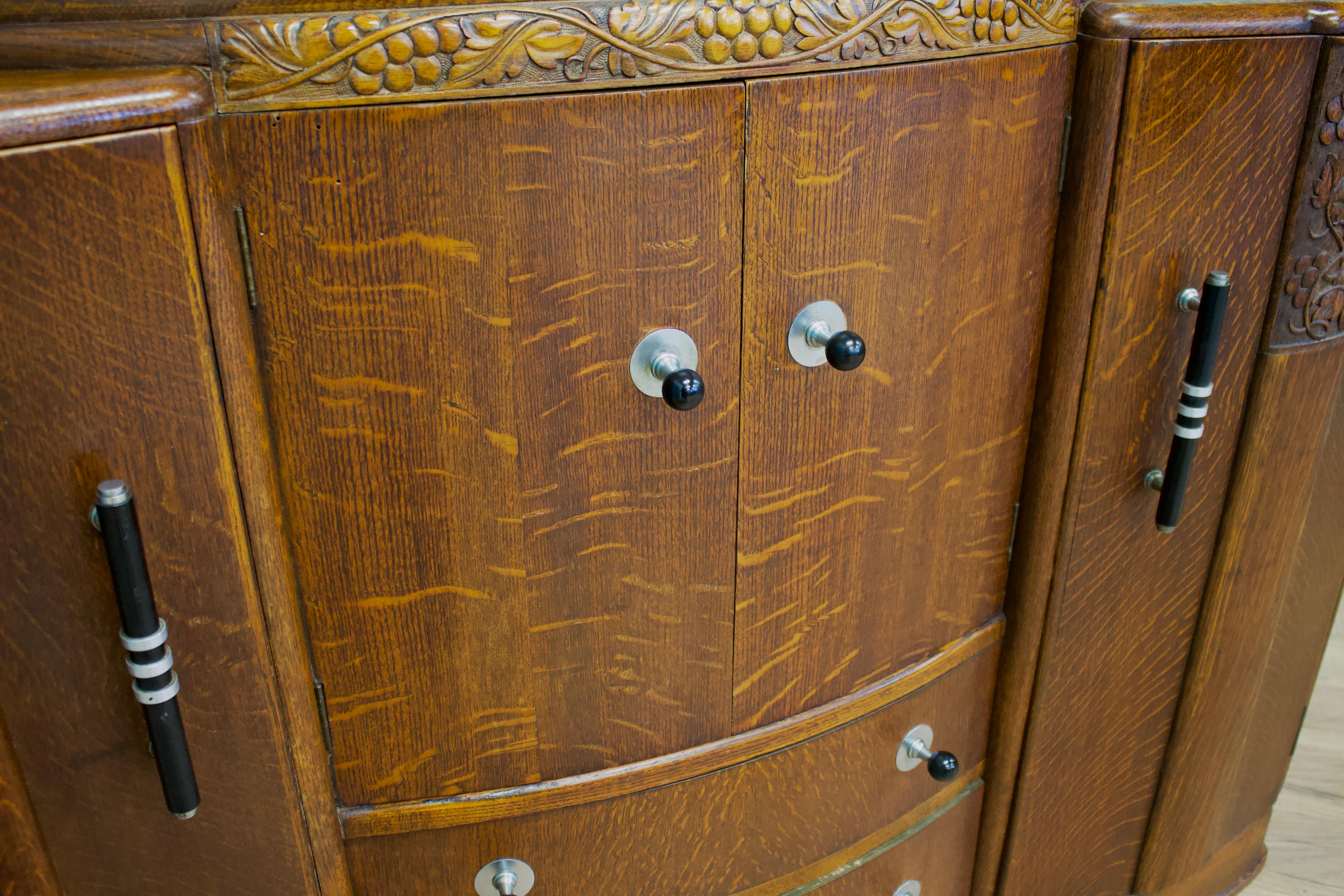 Art Deco Oak Sideboard, 1930s (Mitte des 20. Jahrhunderts) im Angebot
