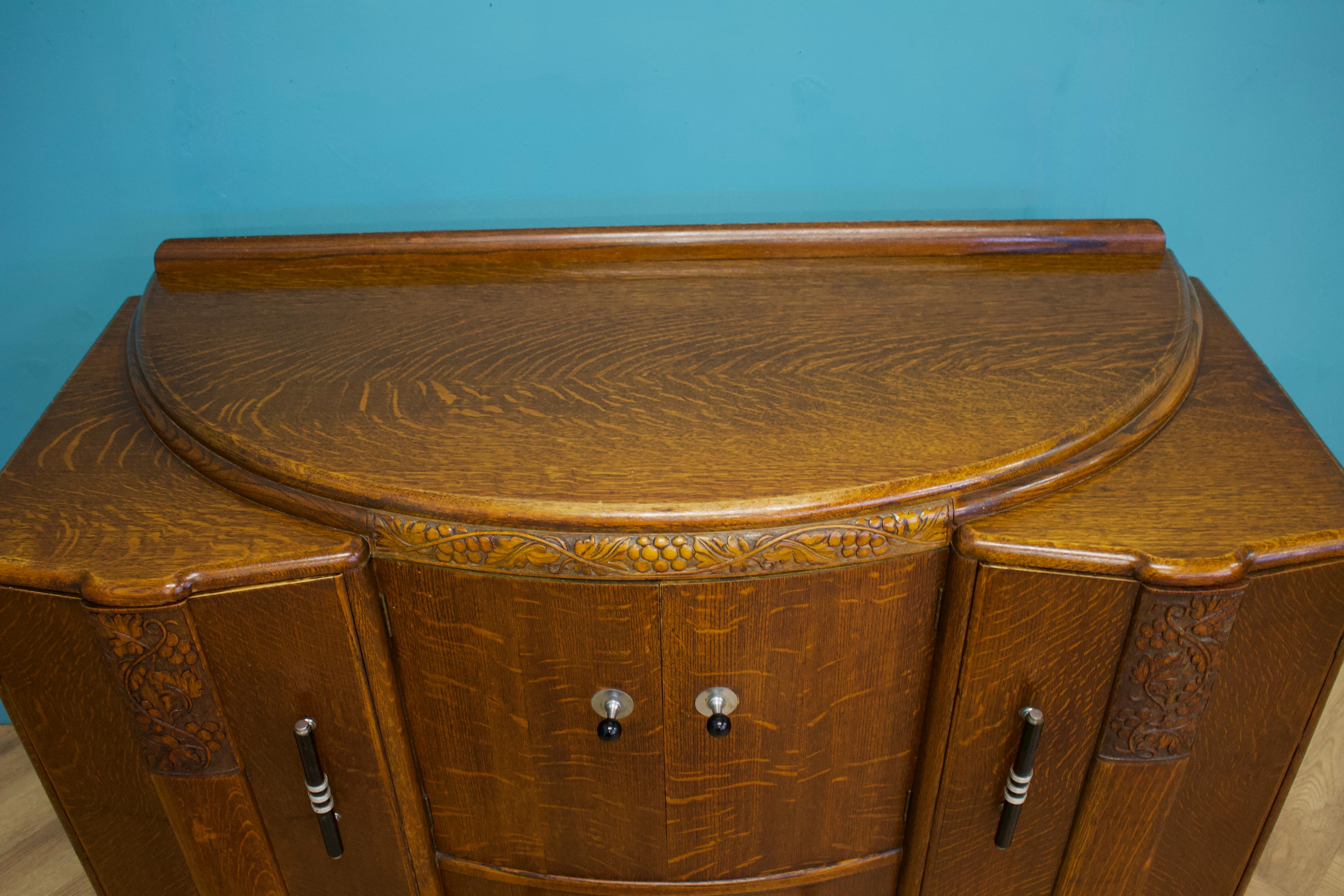 Art Deco Oak Sideboard, 1930s (Eichenholz) im Angebot