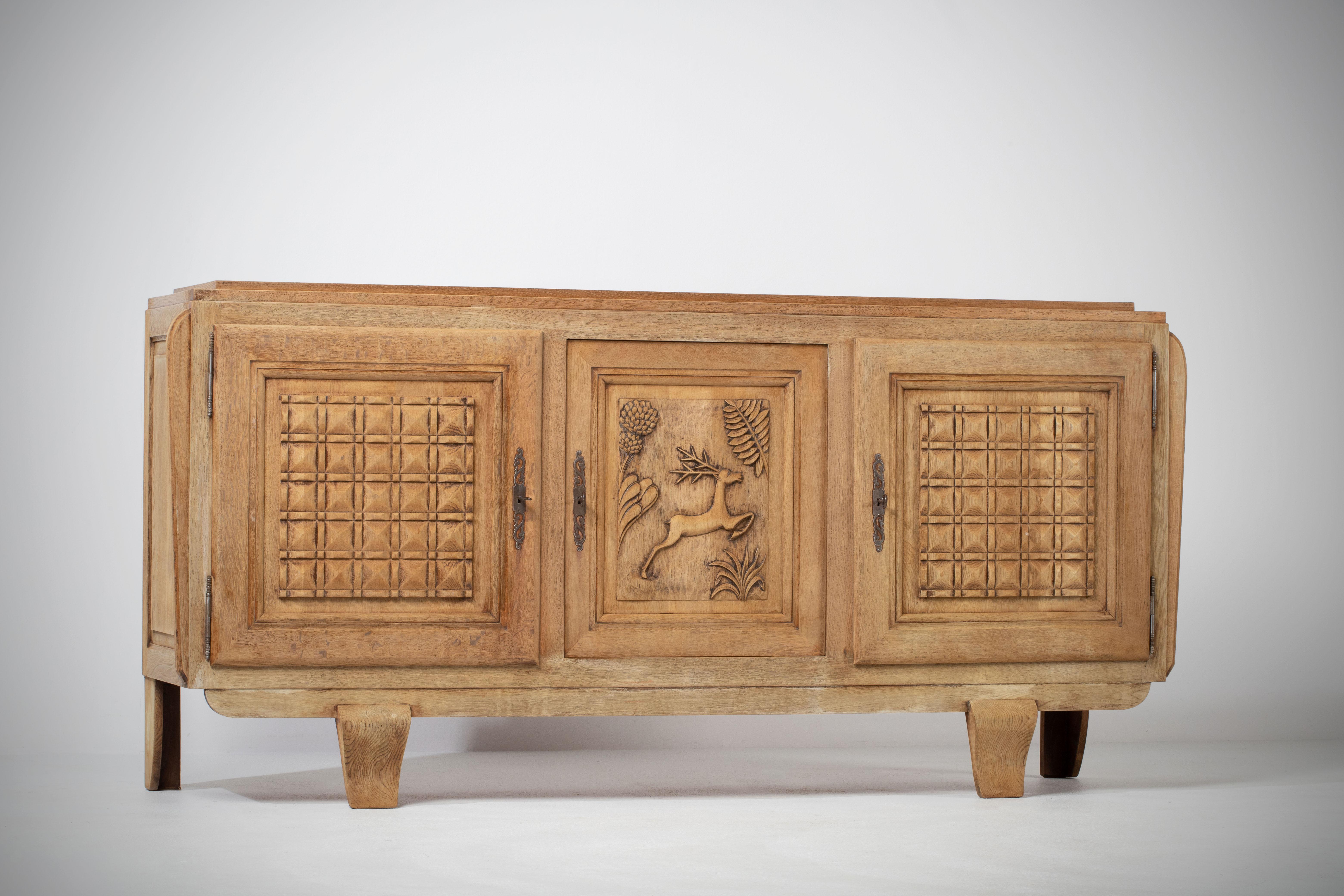 Mid-20th Century Art Deco Oak Sideboard, France, 1940s For Sale