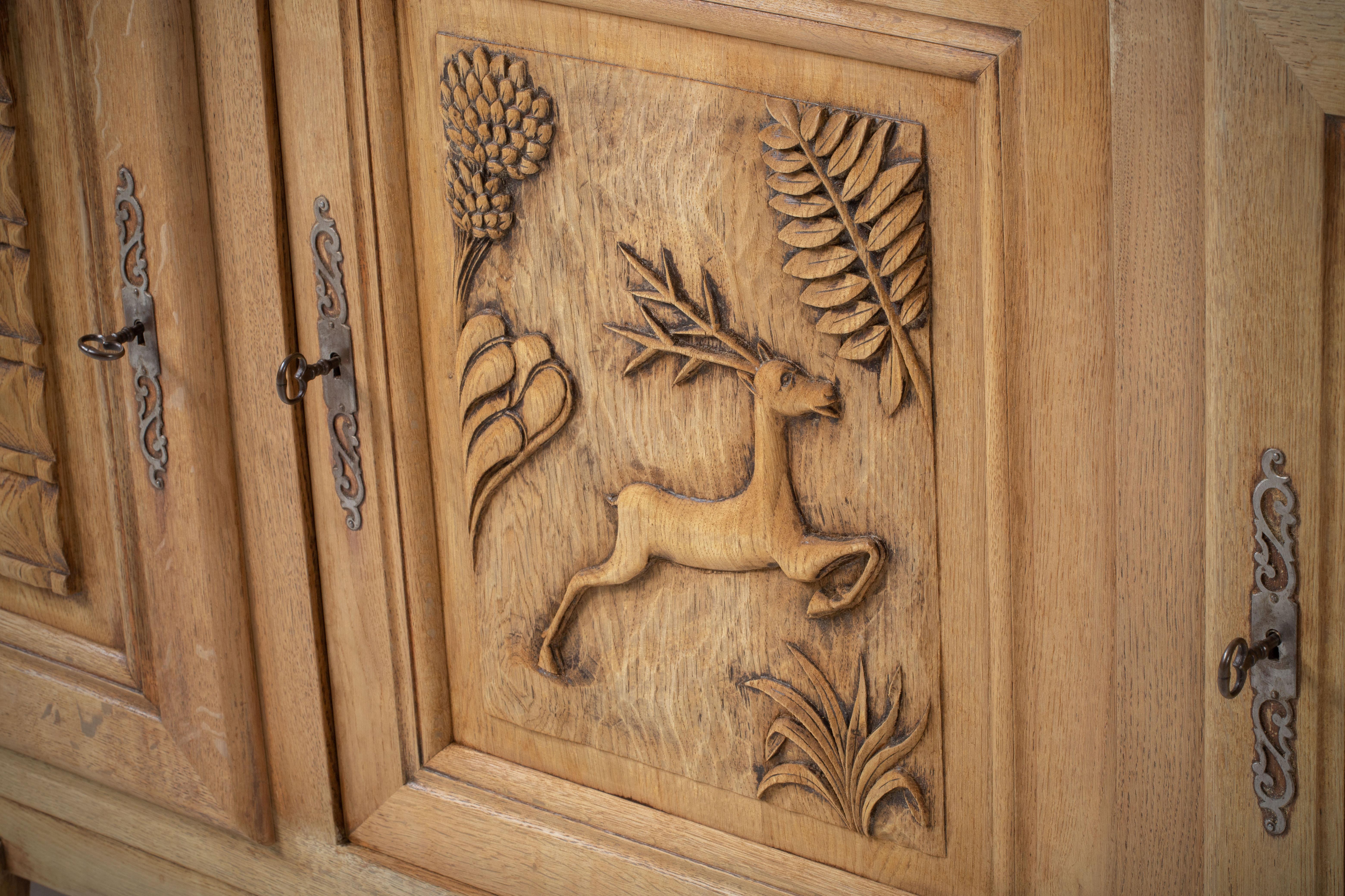 Enfilade en chêne Art Déco, France, années 1940 en vente 1