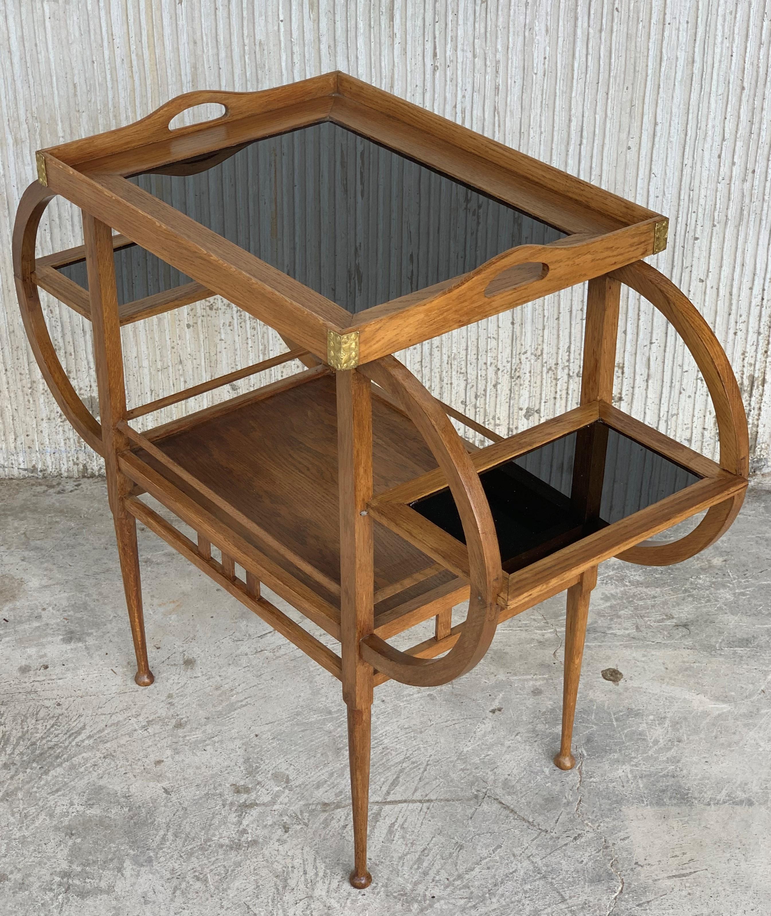 Art Deco Oak Tray Table or Bar Table with Black Glass Shelves, France, 1935 In Good Condition In Miami, FL