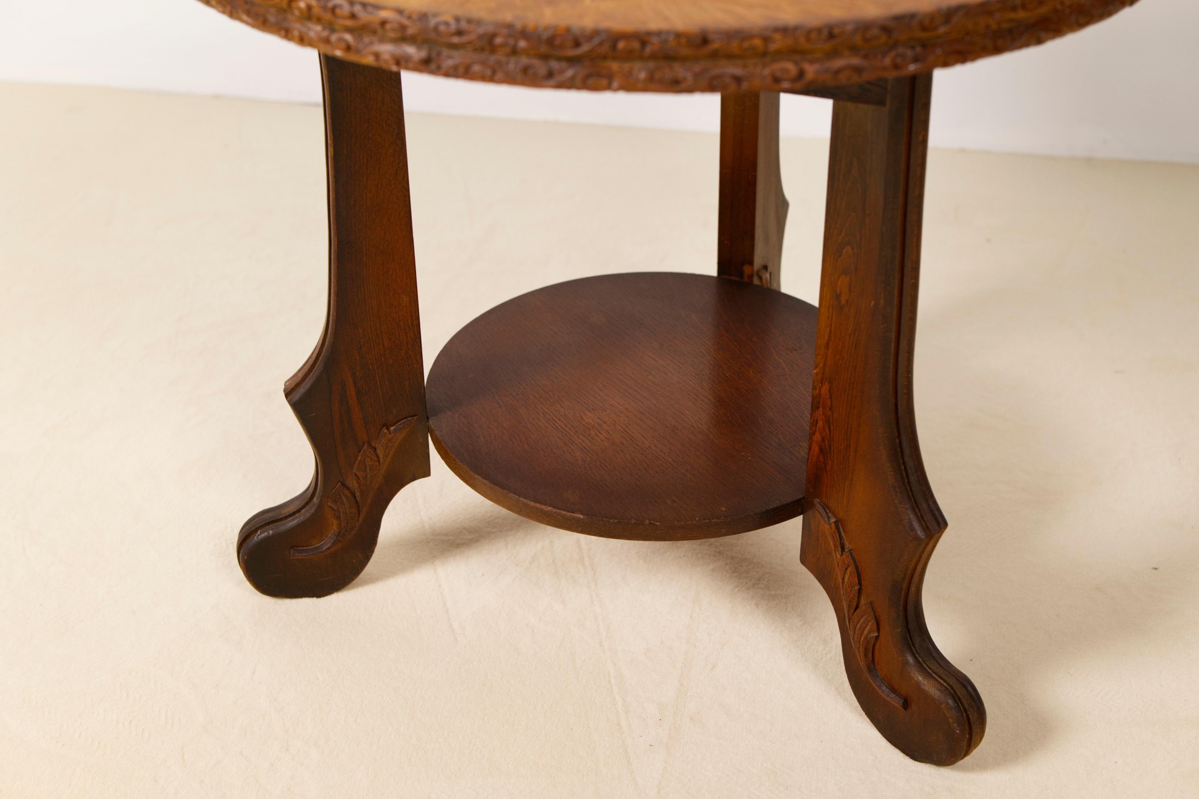 Art Deco Oak two-tiered side table, Belgium 1930's For Sale 4