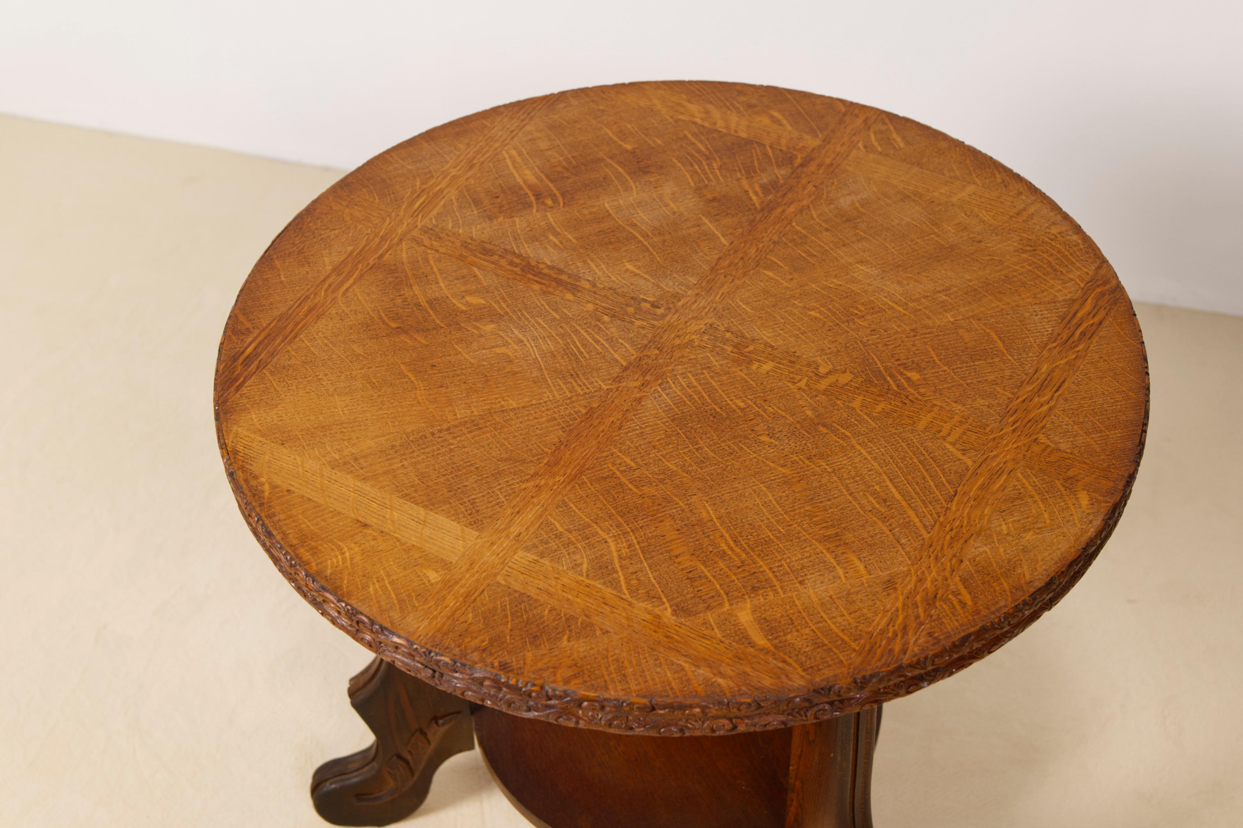 Art Deco Oak two-tiered side table, Belgium 1930's For Sale 8